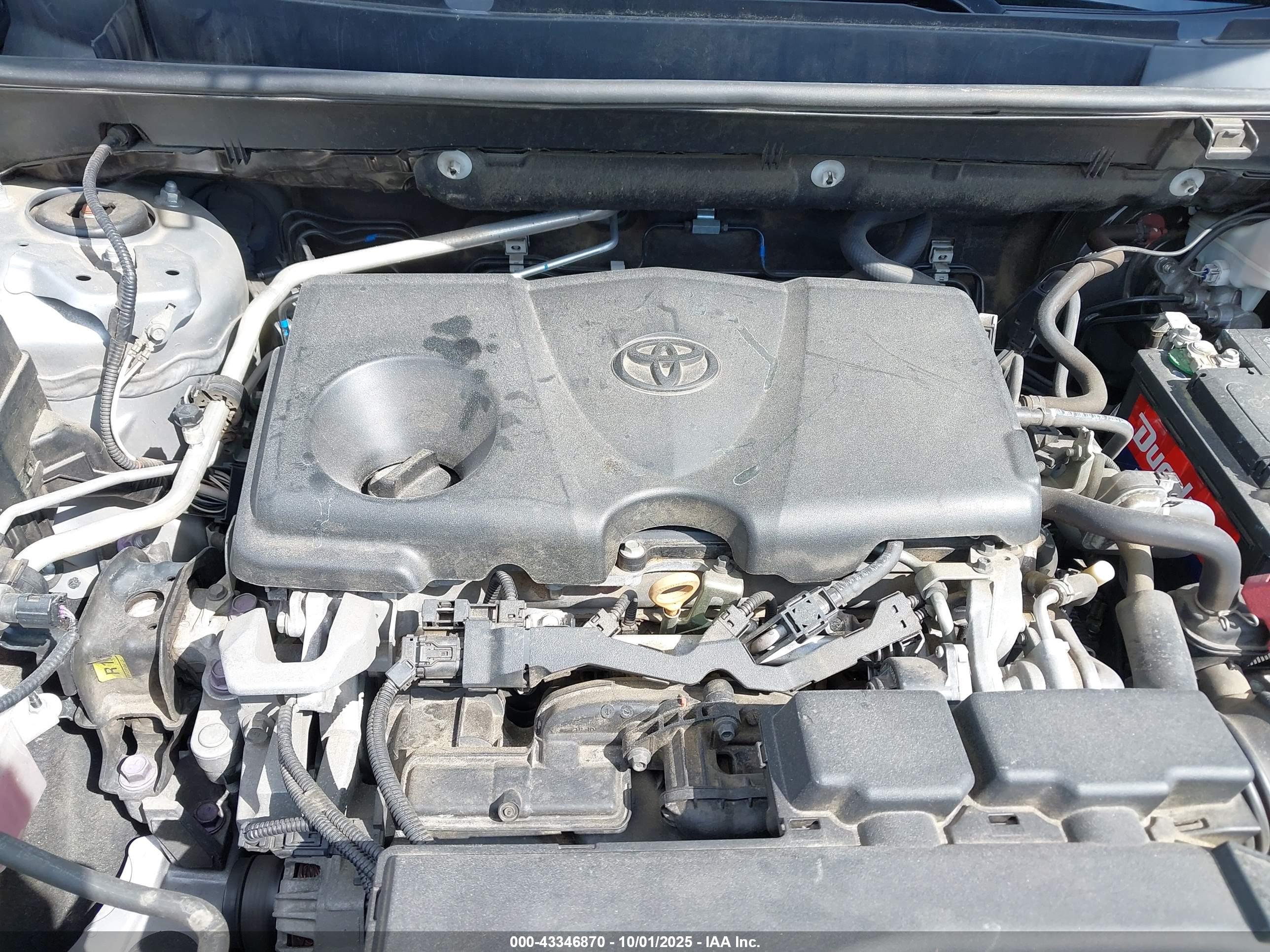 TOYOTA RAV4 image 10