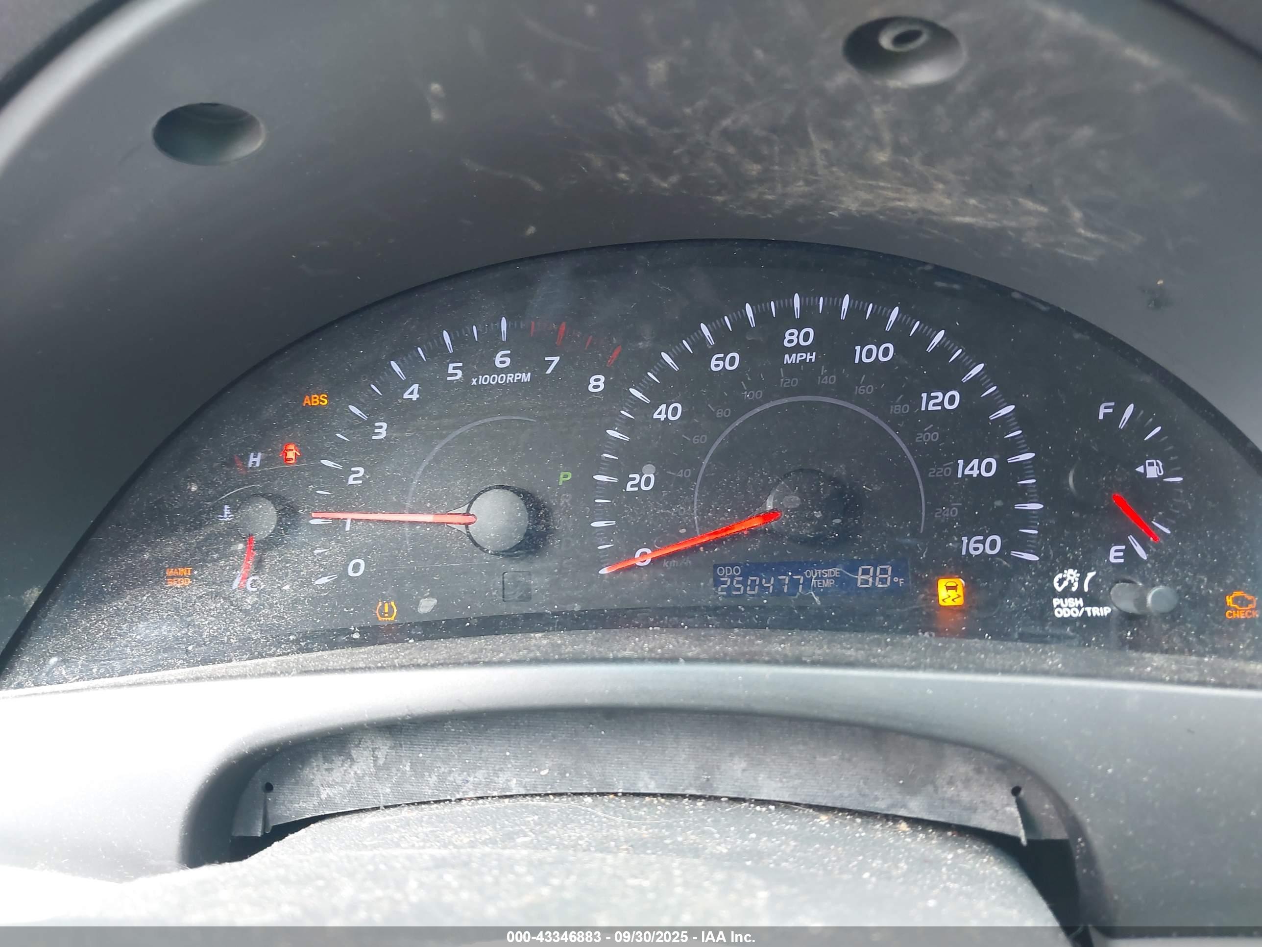 TOYOTA CAMRY image 7