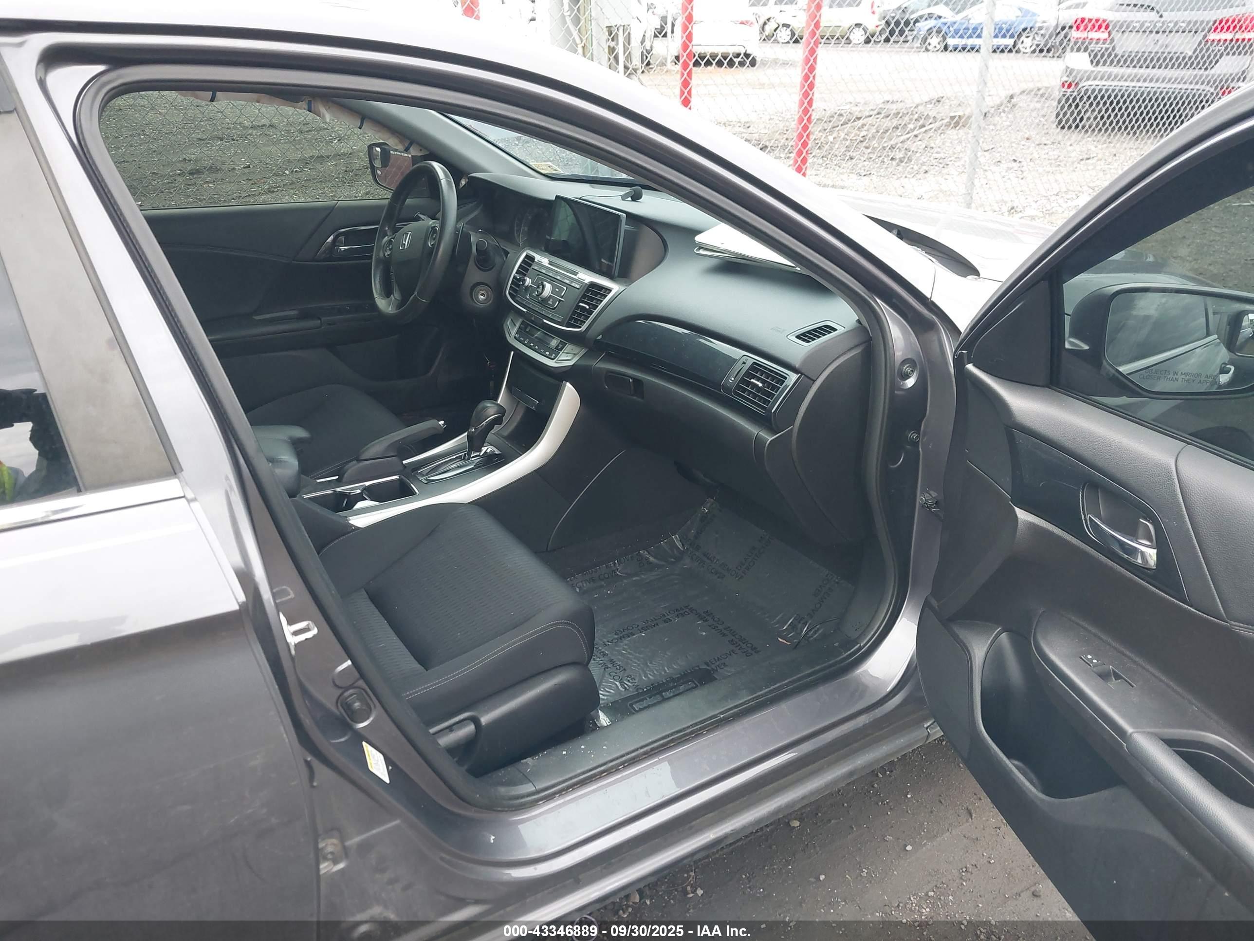 HONDA ACCORD image 5