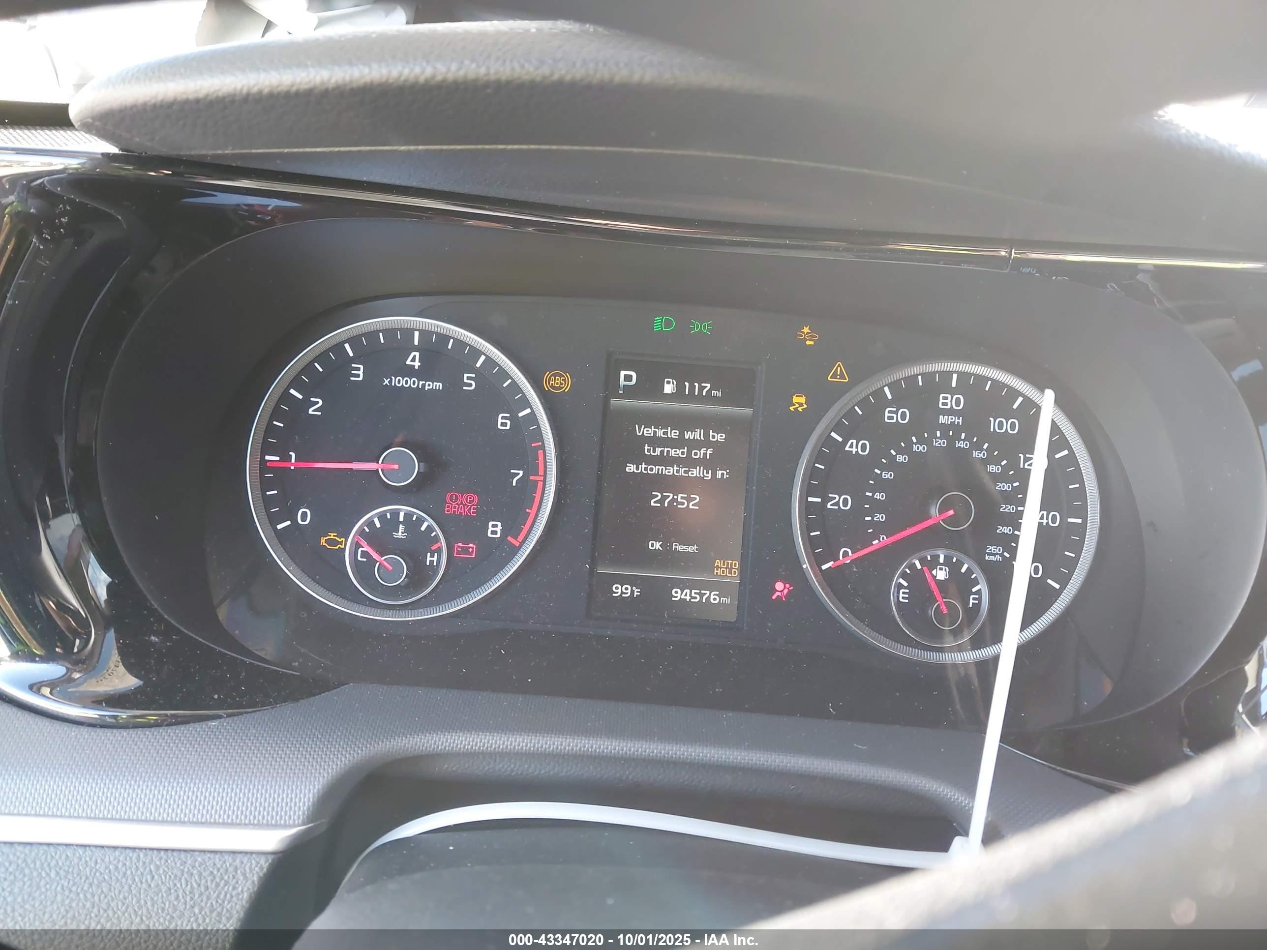 KIA K5 image 7