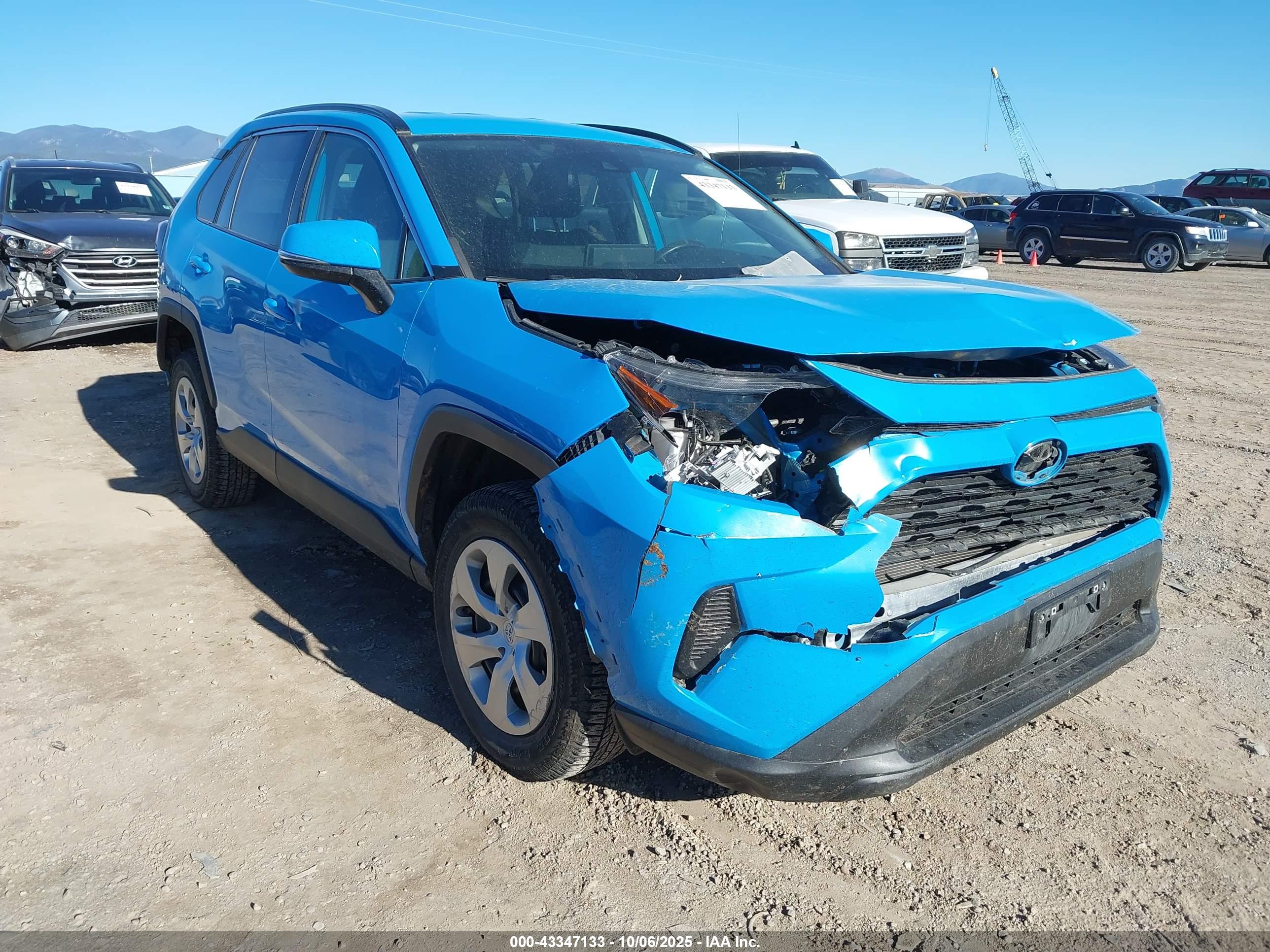 TOYOTA RAV4 image 6