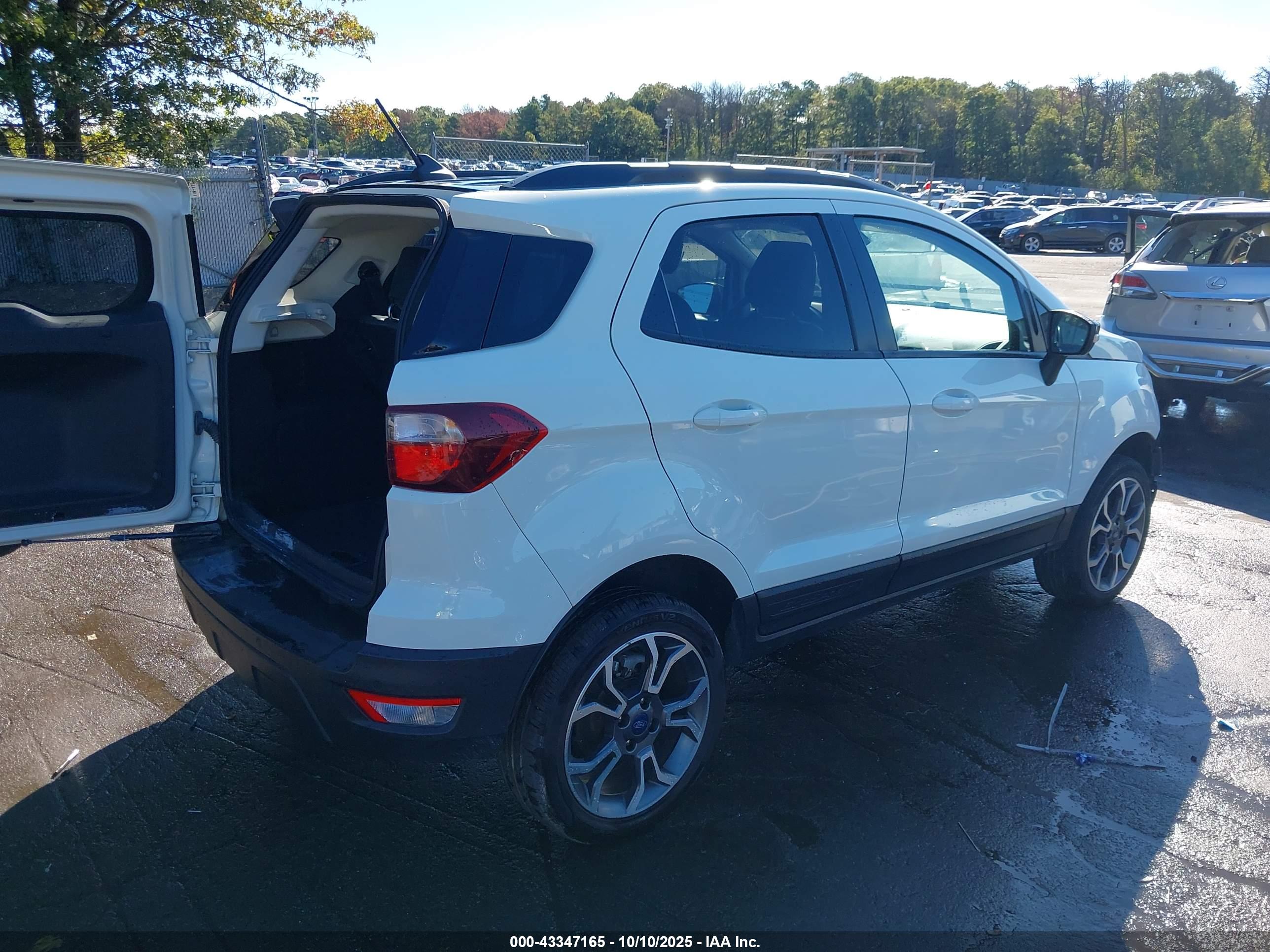 FORD ECOSPORT image 4