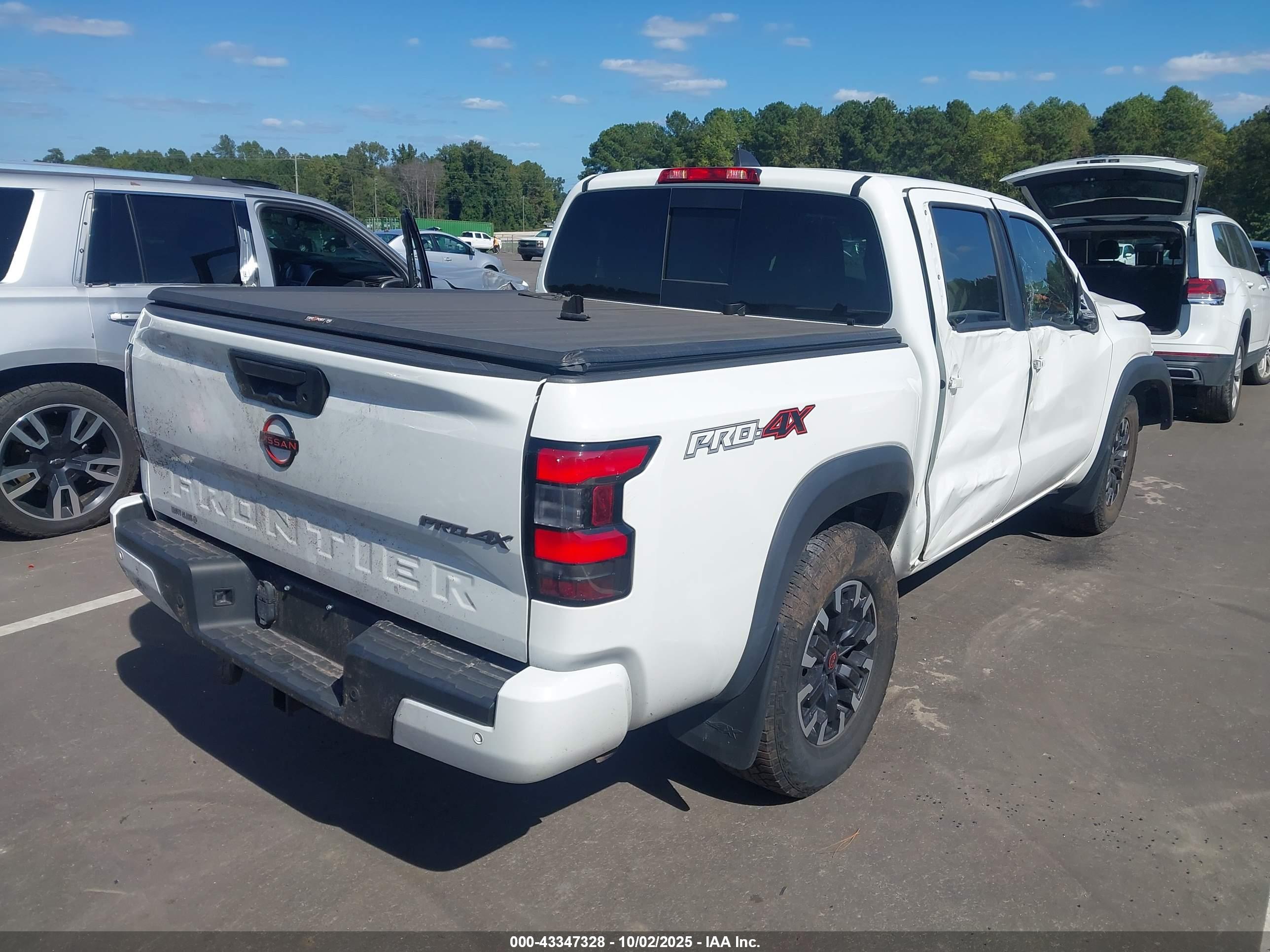 NISSAN FRONTIER image 4