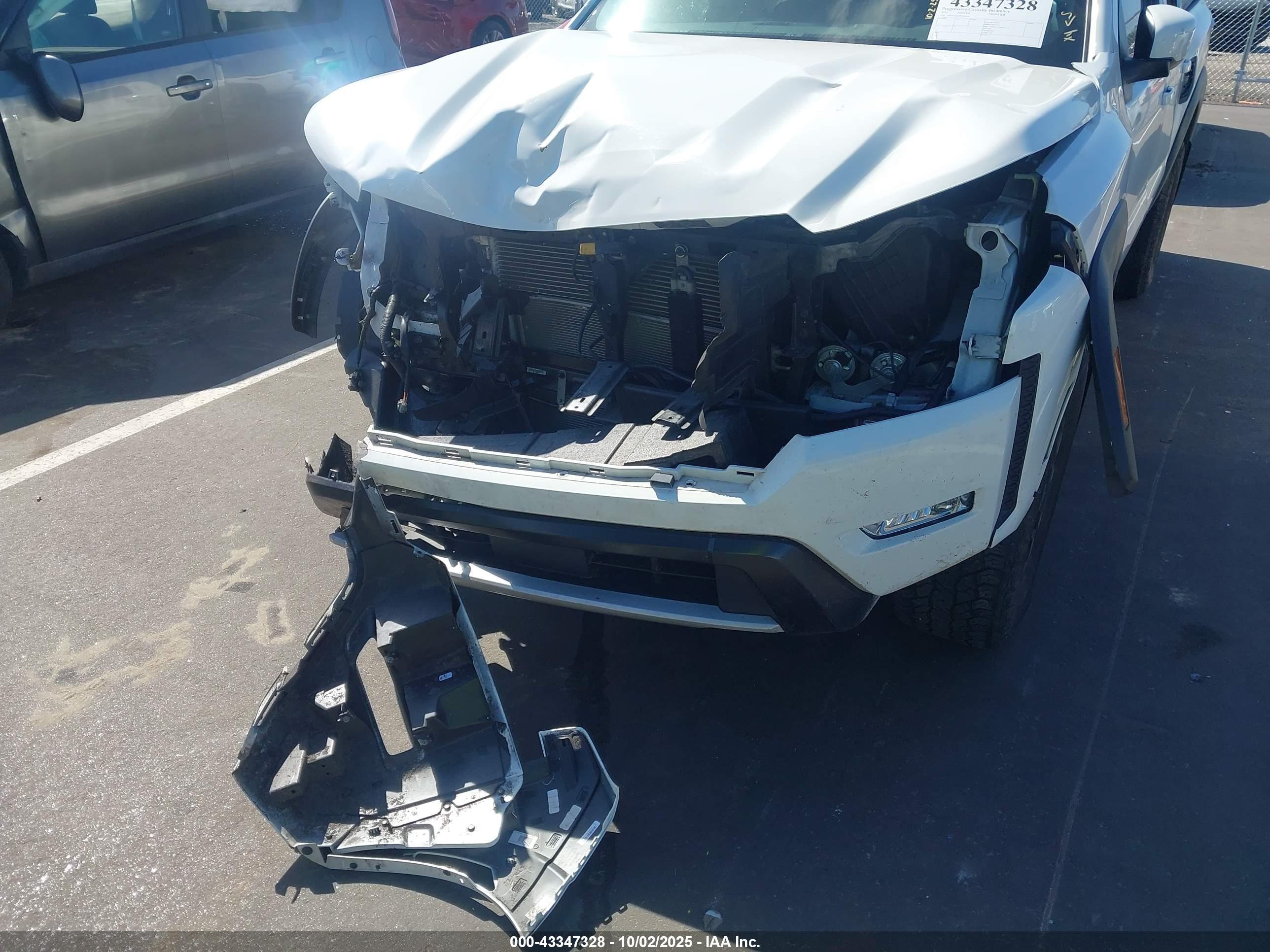 NISSAN FRONTIER image 6