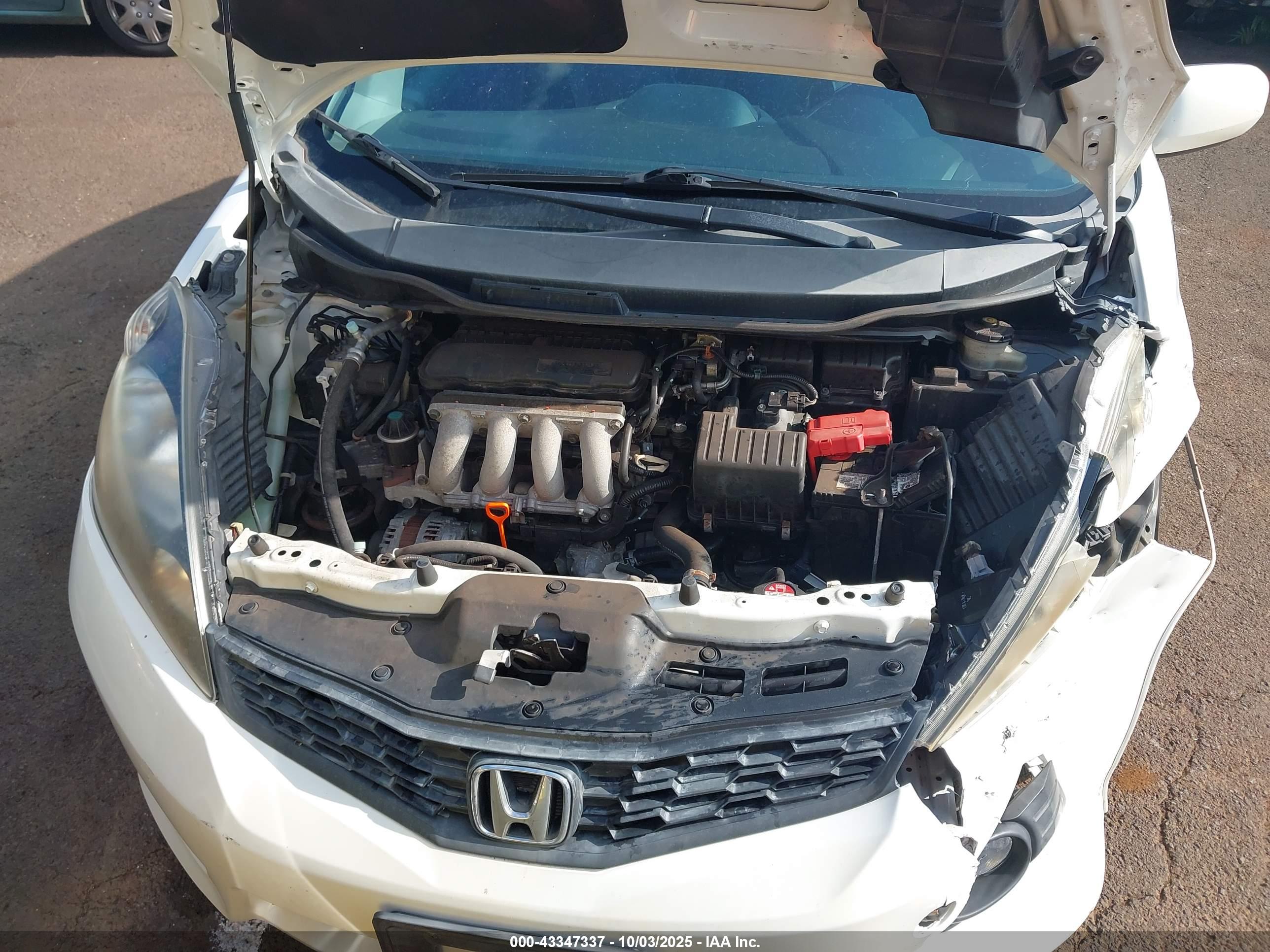 HONDA FIT image 10