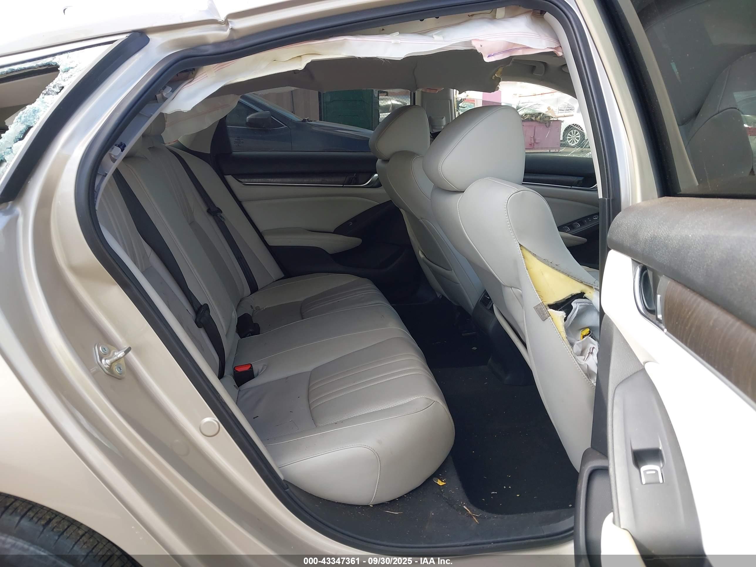 HONDA ACCORD image 8