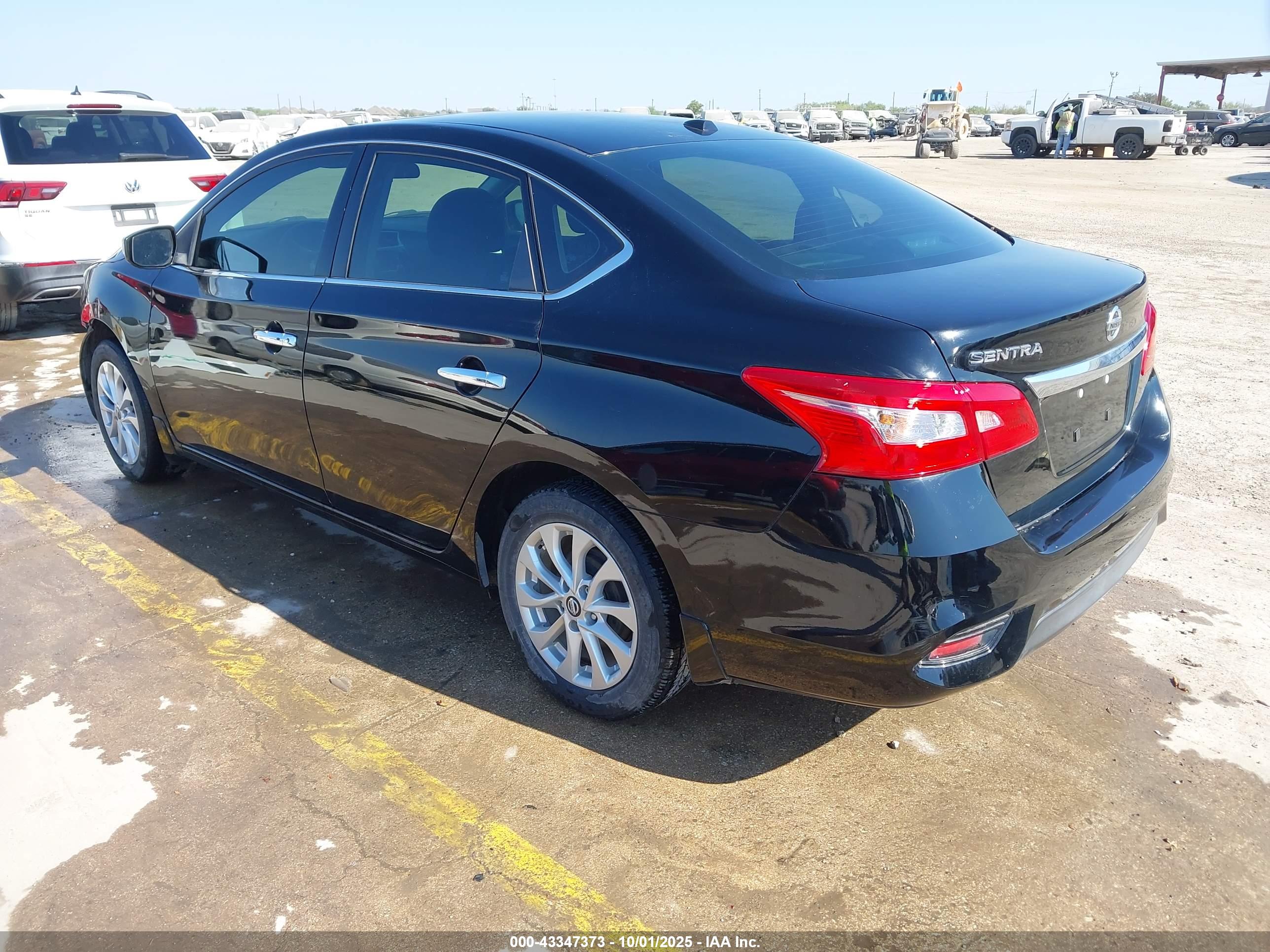NISSAN SENTRA image 3