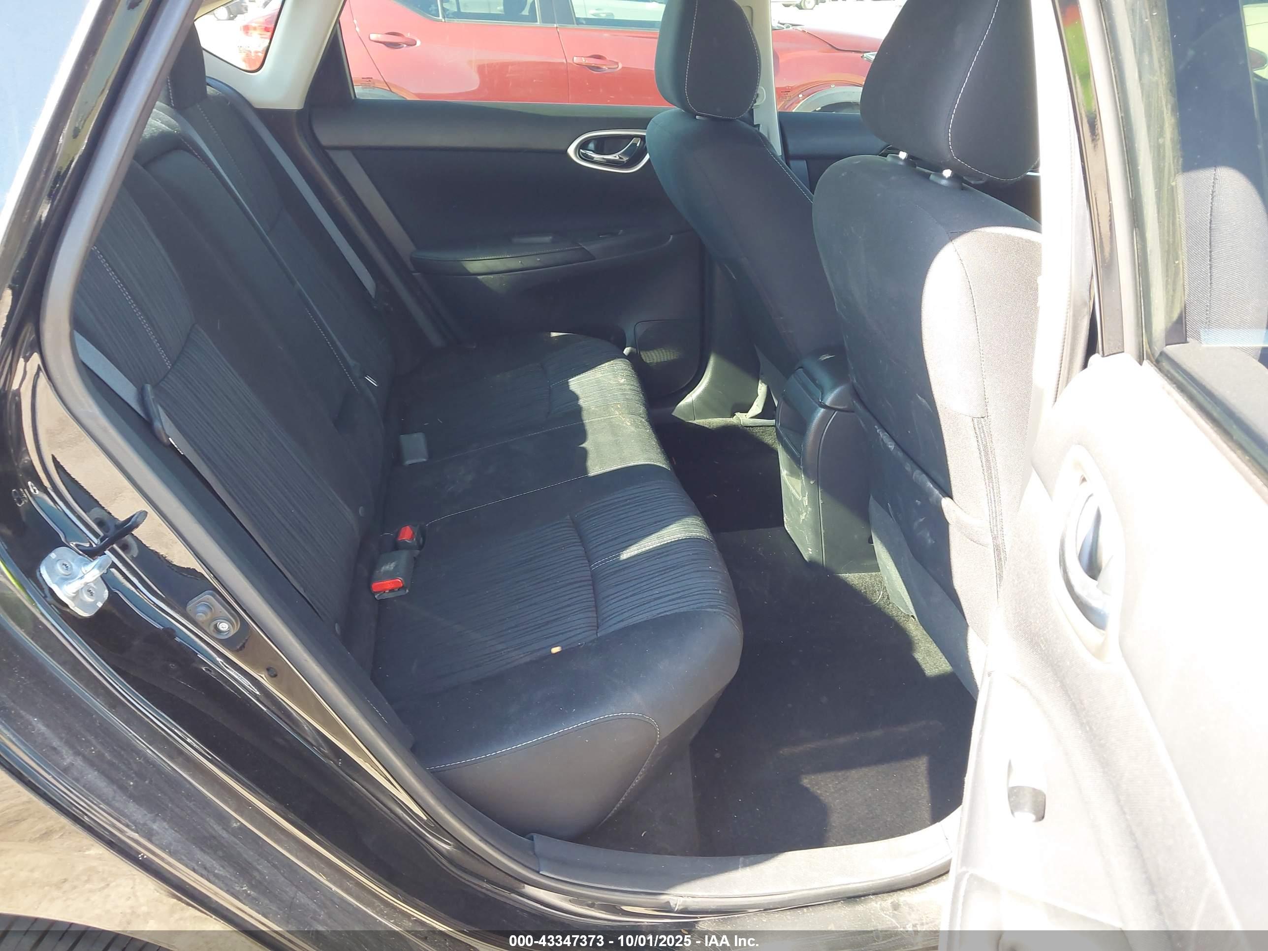 NISSAN SENTRA image 8