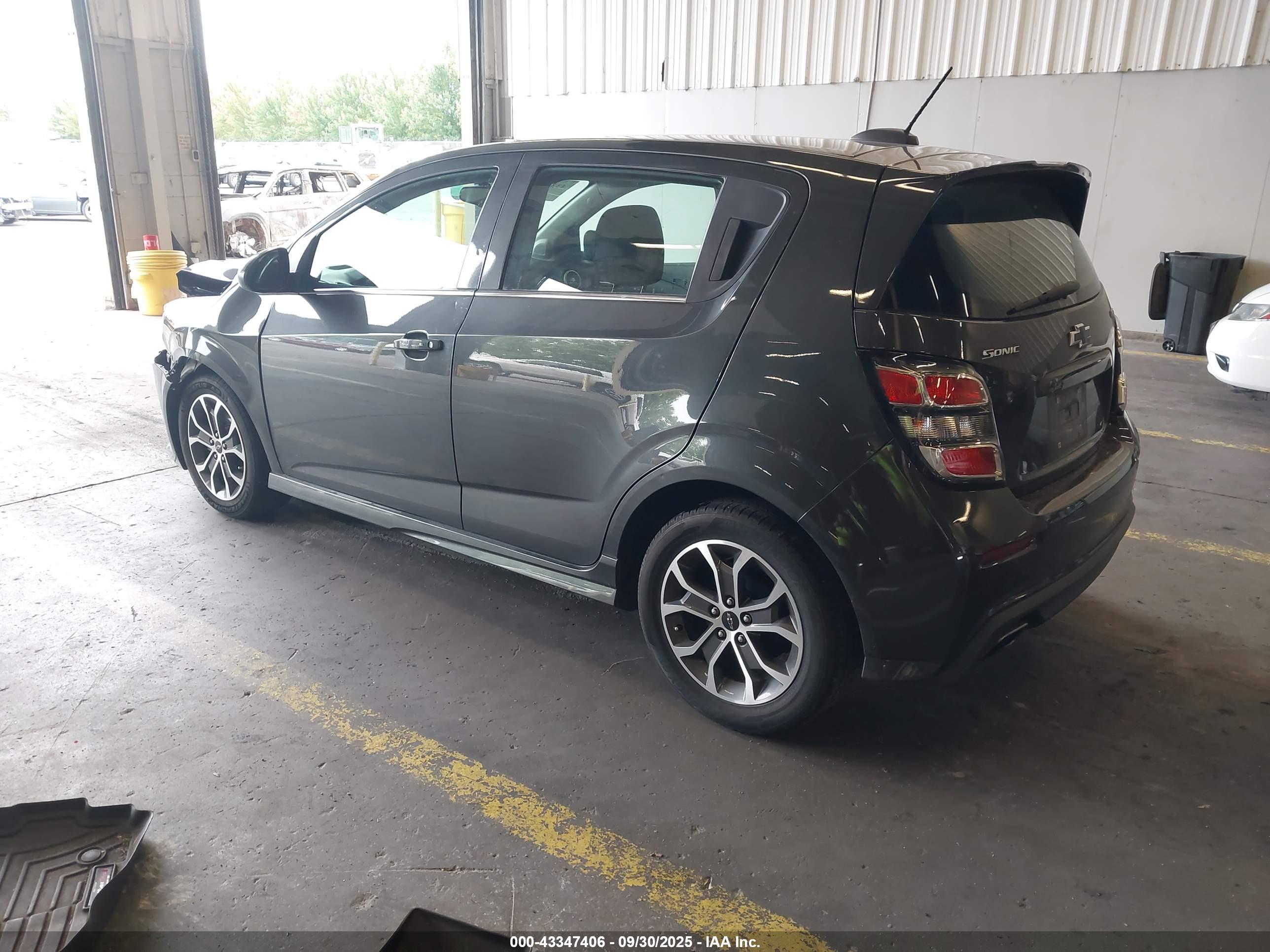 CHEVROLET SONIC image 3