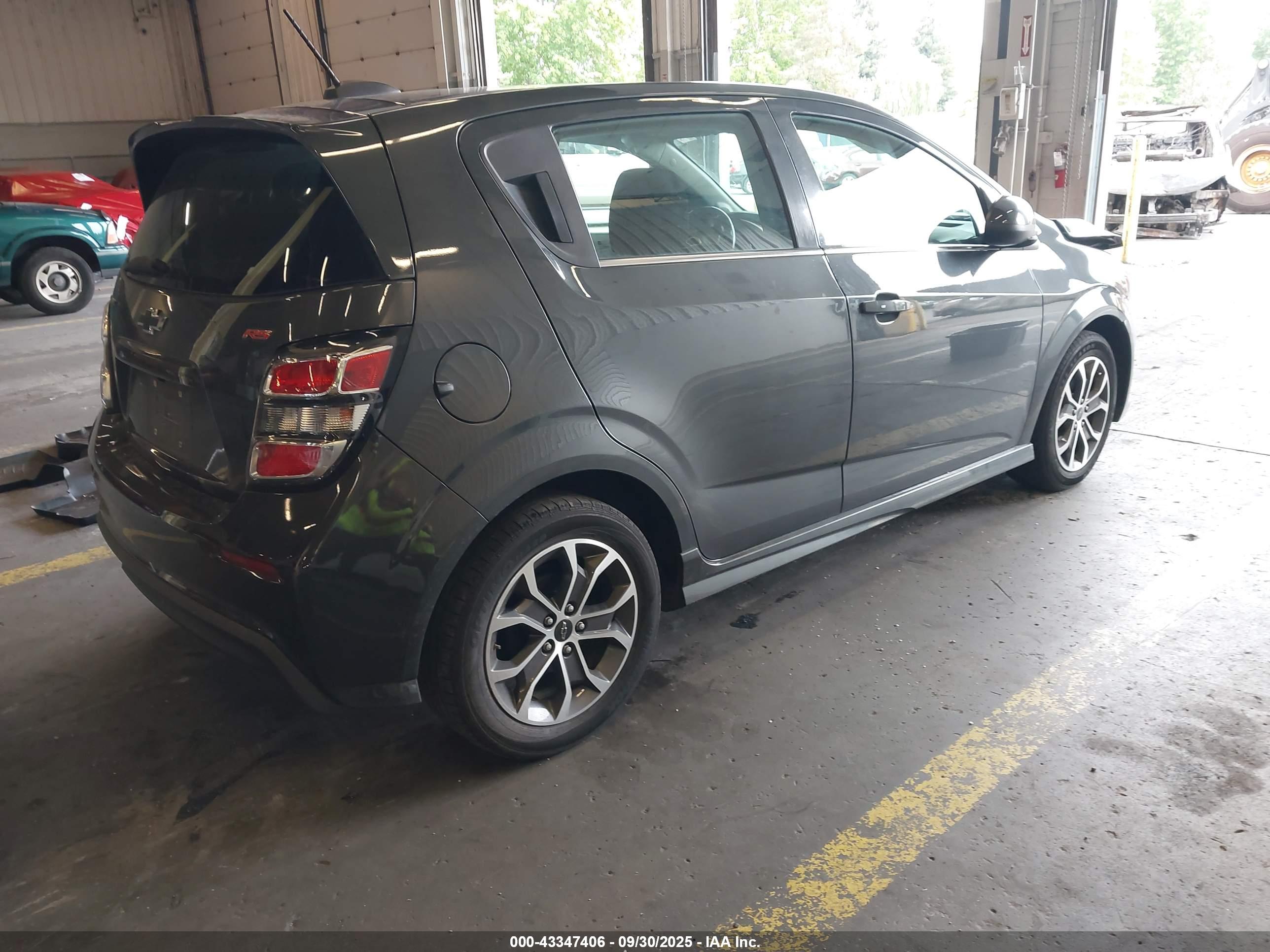 CHEVROLET SONIC image 4