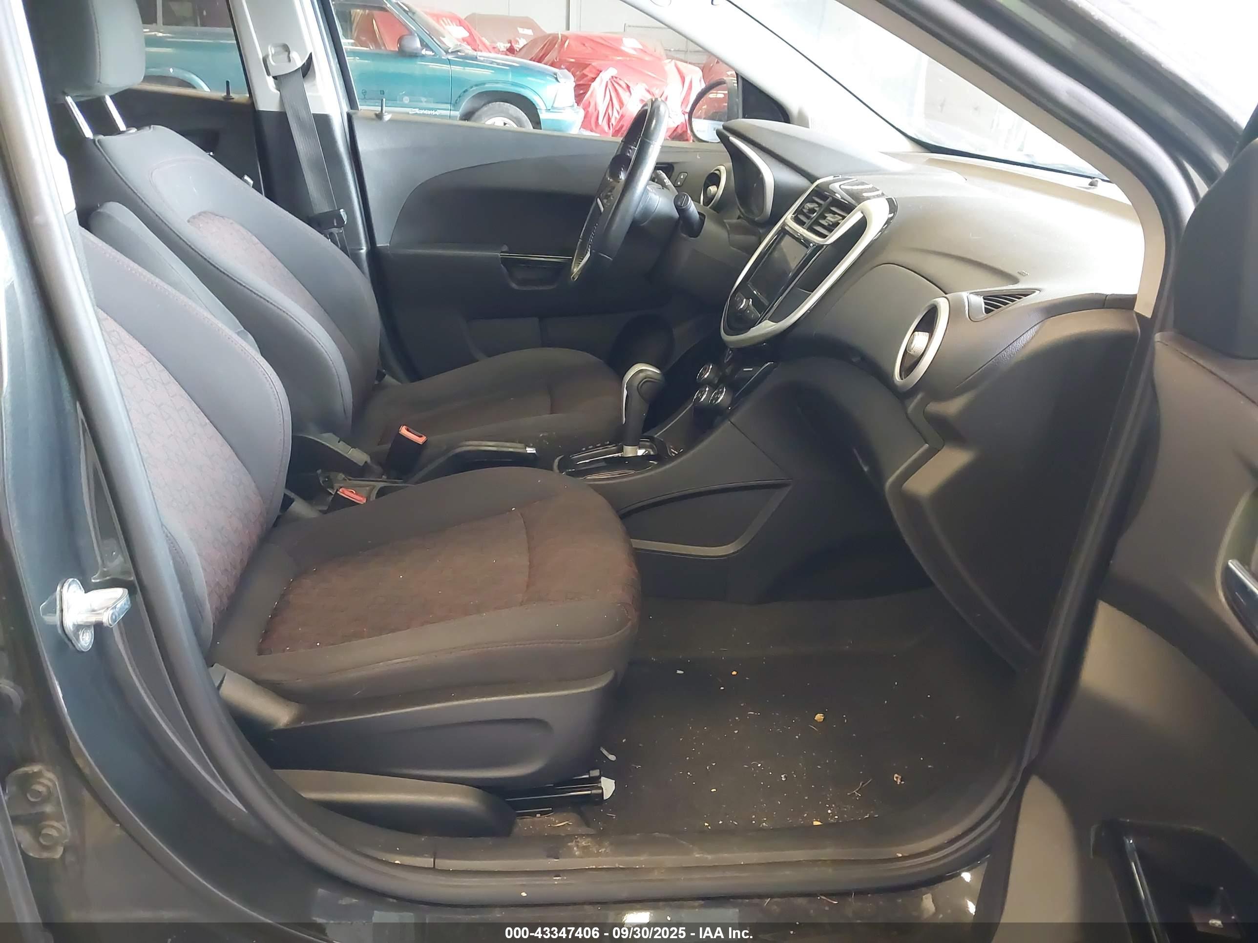 CHEVROLET SONIC image 5