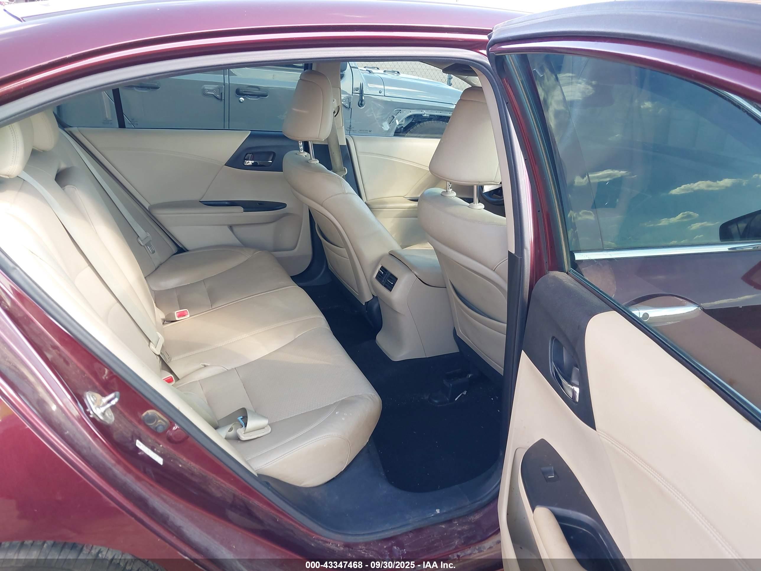 HONDA ACCORD image 8