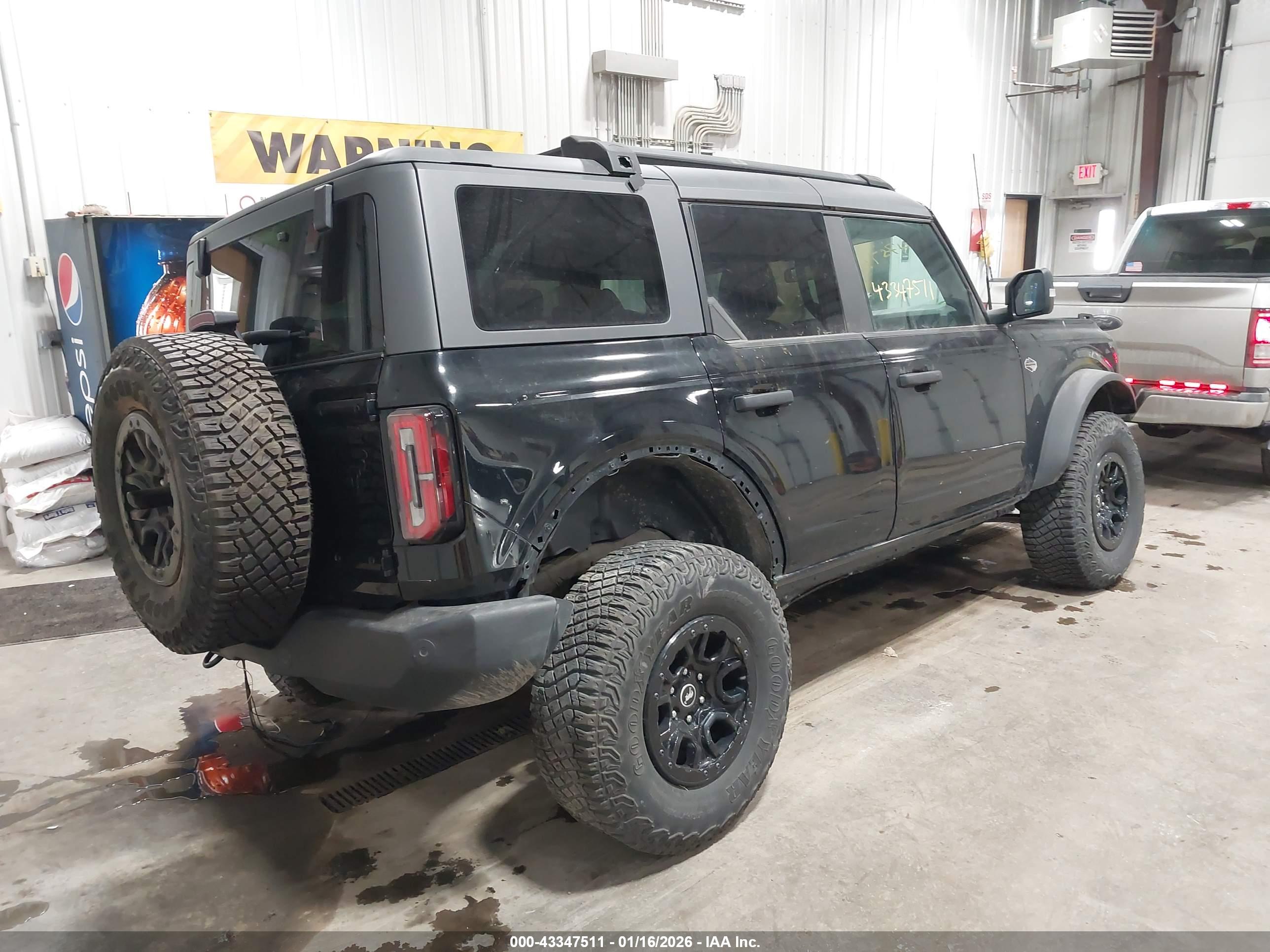 FORD BRONCO image 4