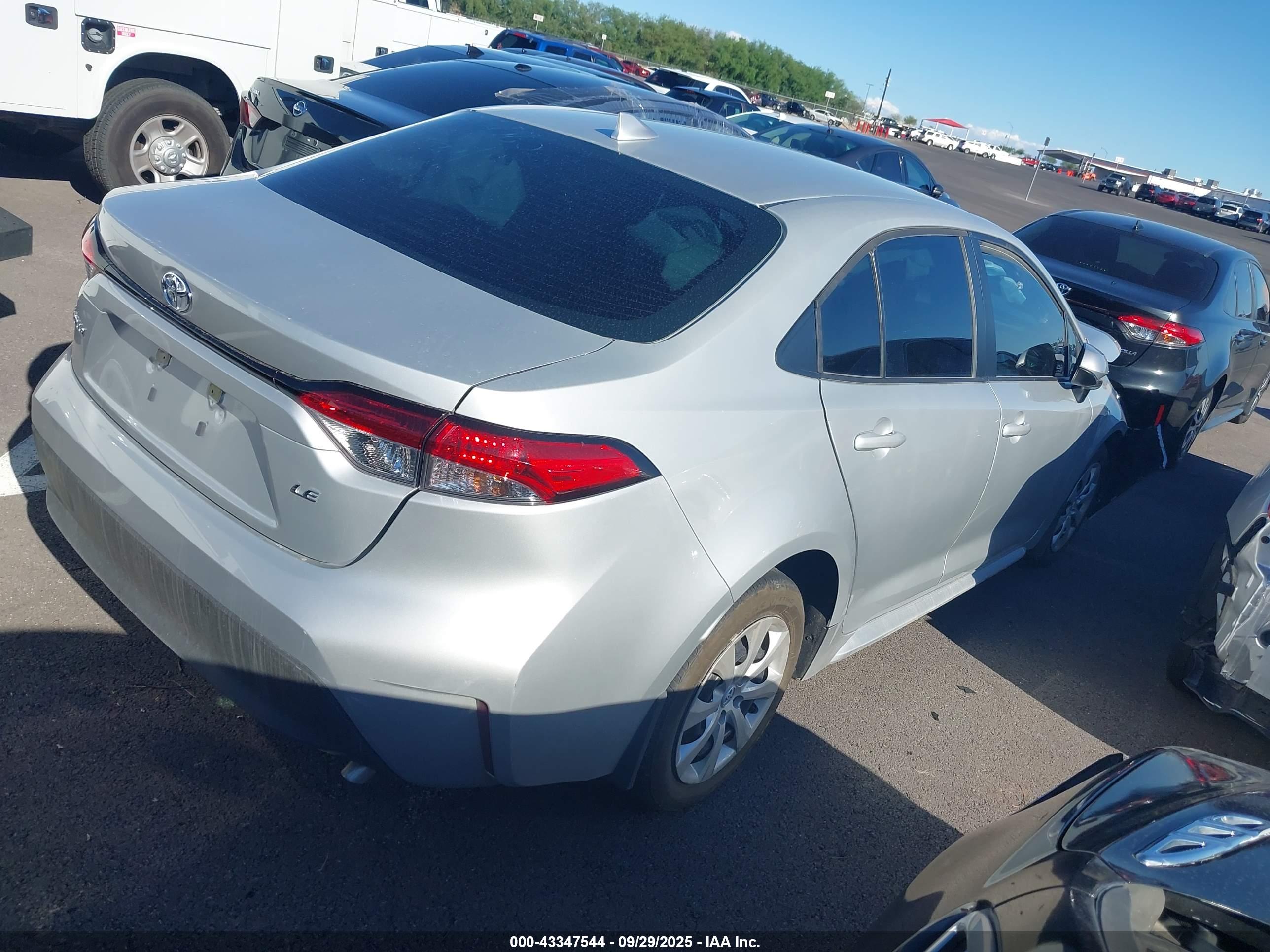 TOYOTA COROLLA image 4