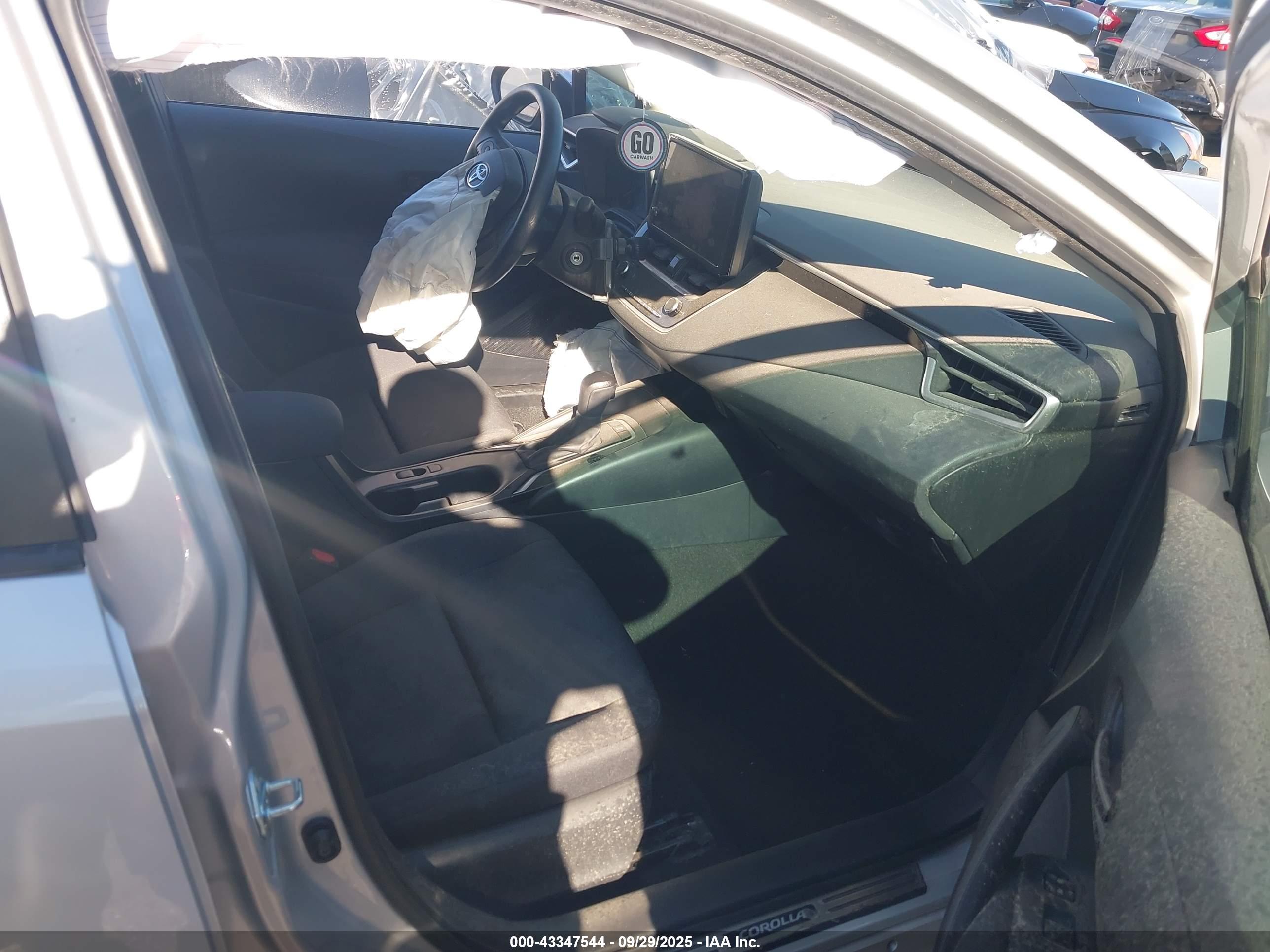 TOYOTA COROLLA image 5