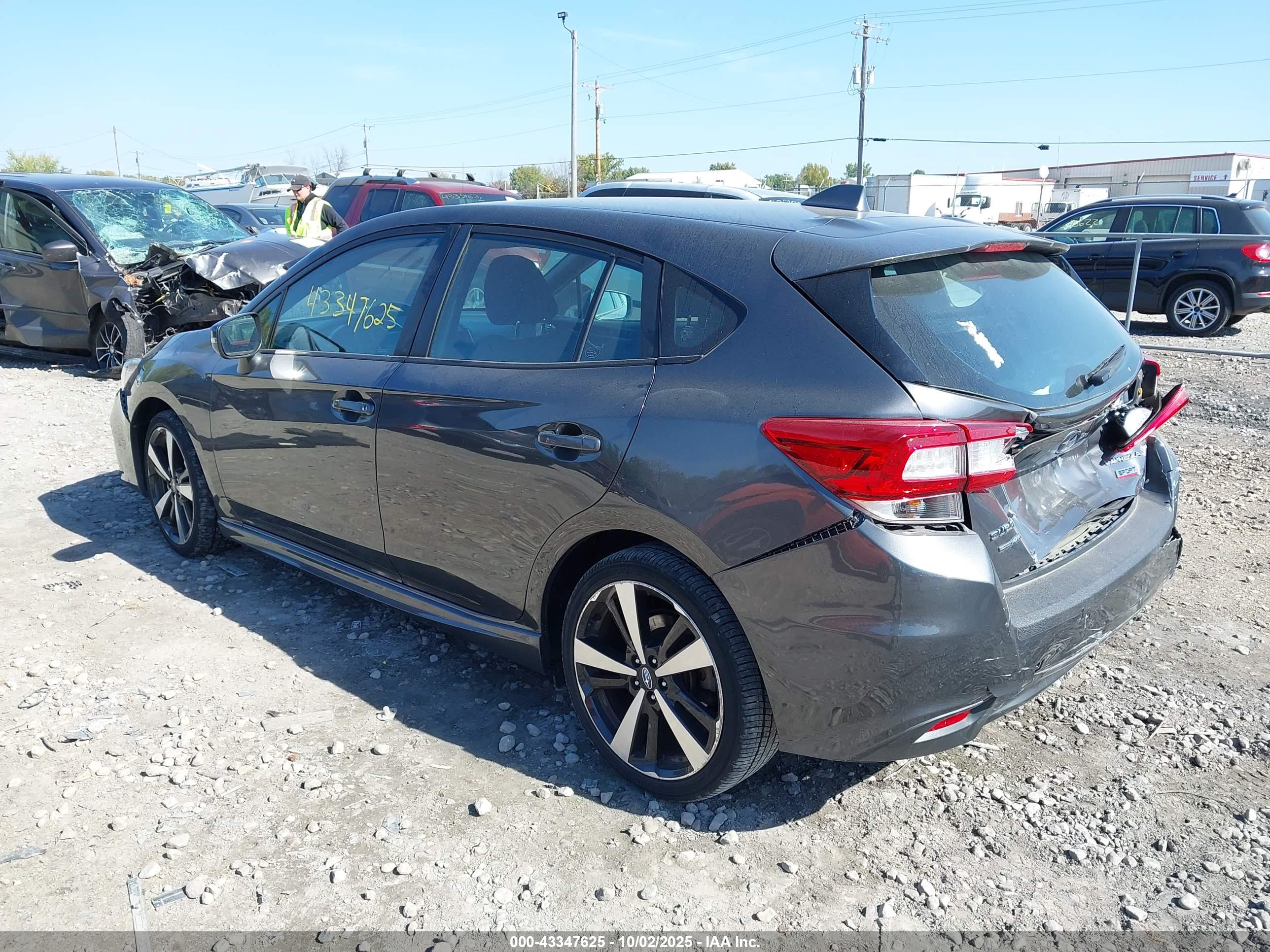 SUBARU IMPREZA image 3