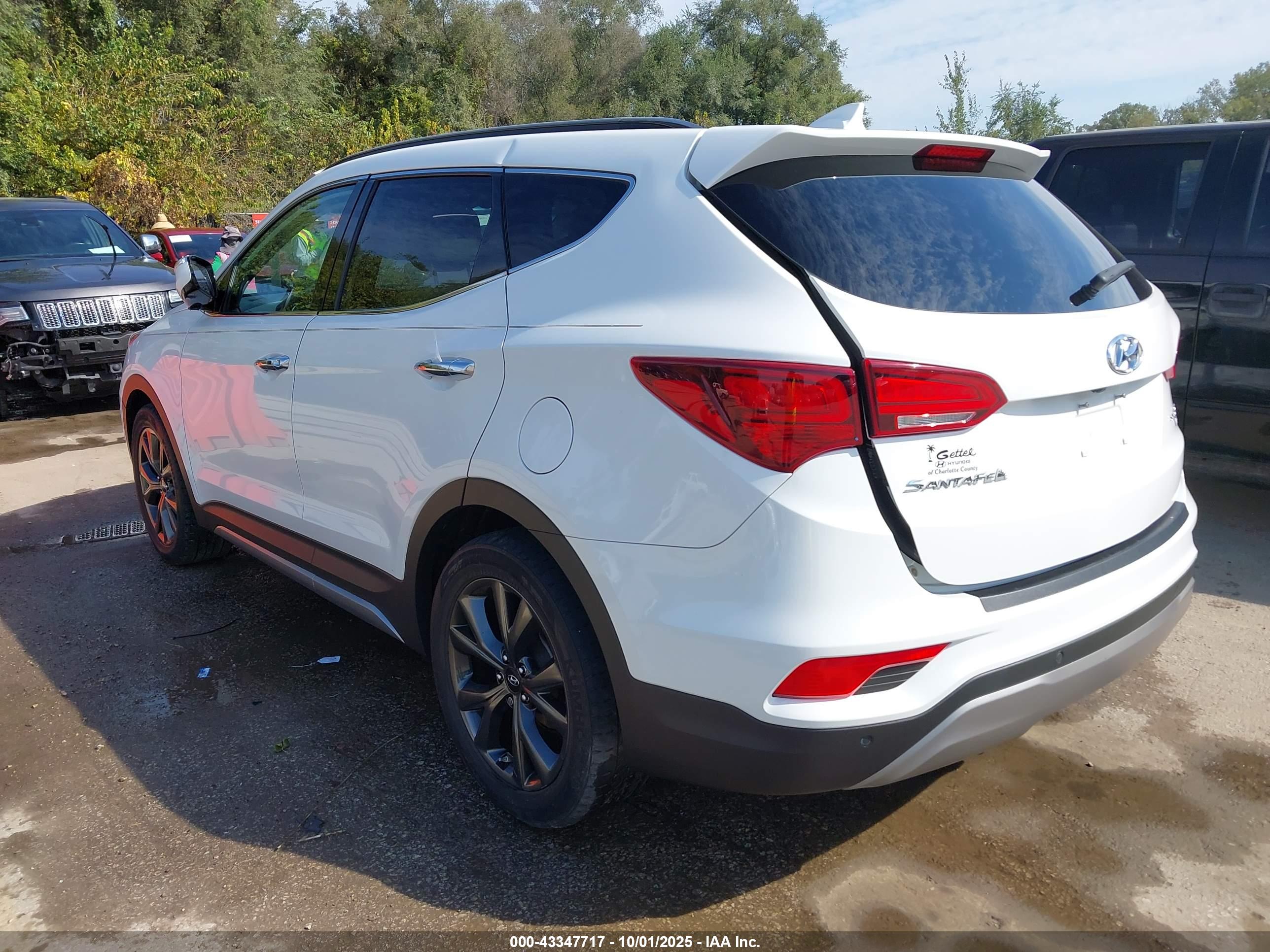 HYUNDAI SANTA image 3