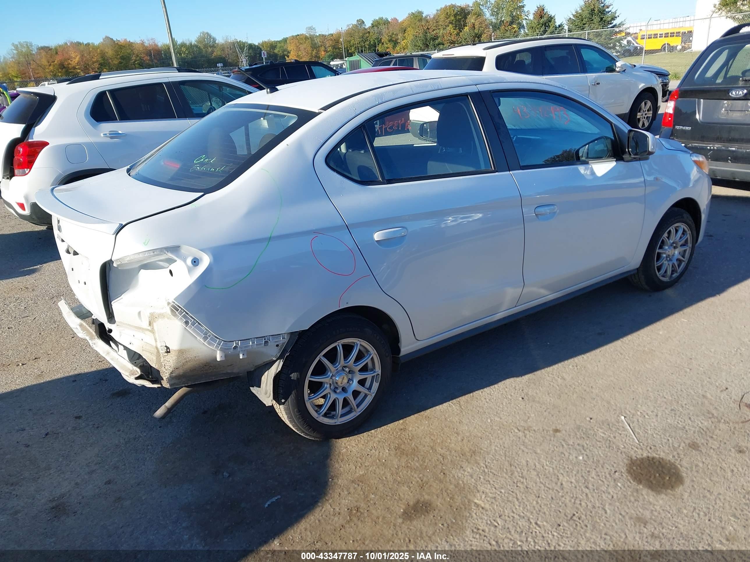 MITSUBISHI MIRAGE image 4