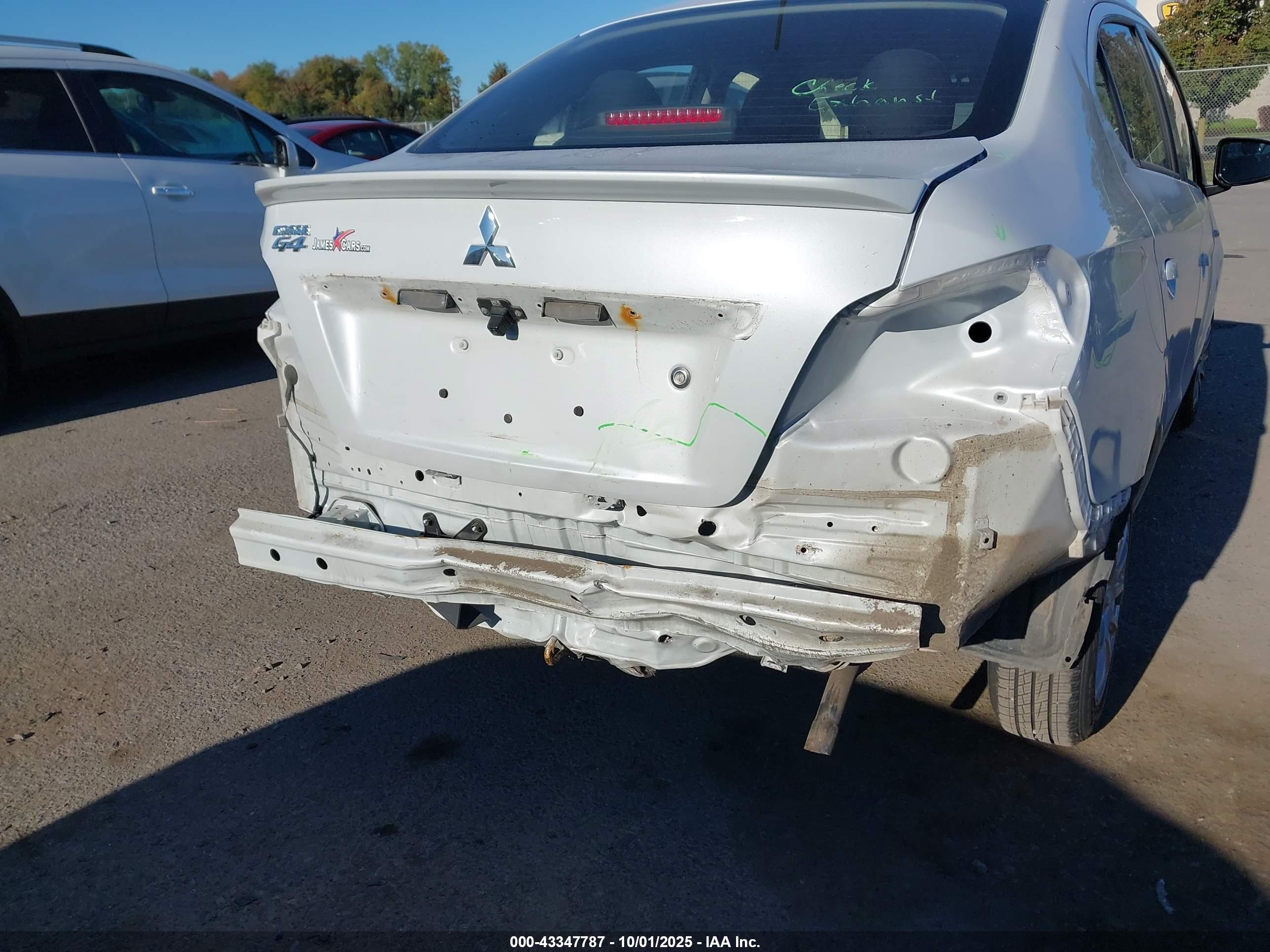 MITSUBISHI MIRAGE image 6