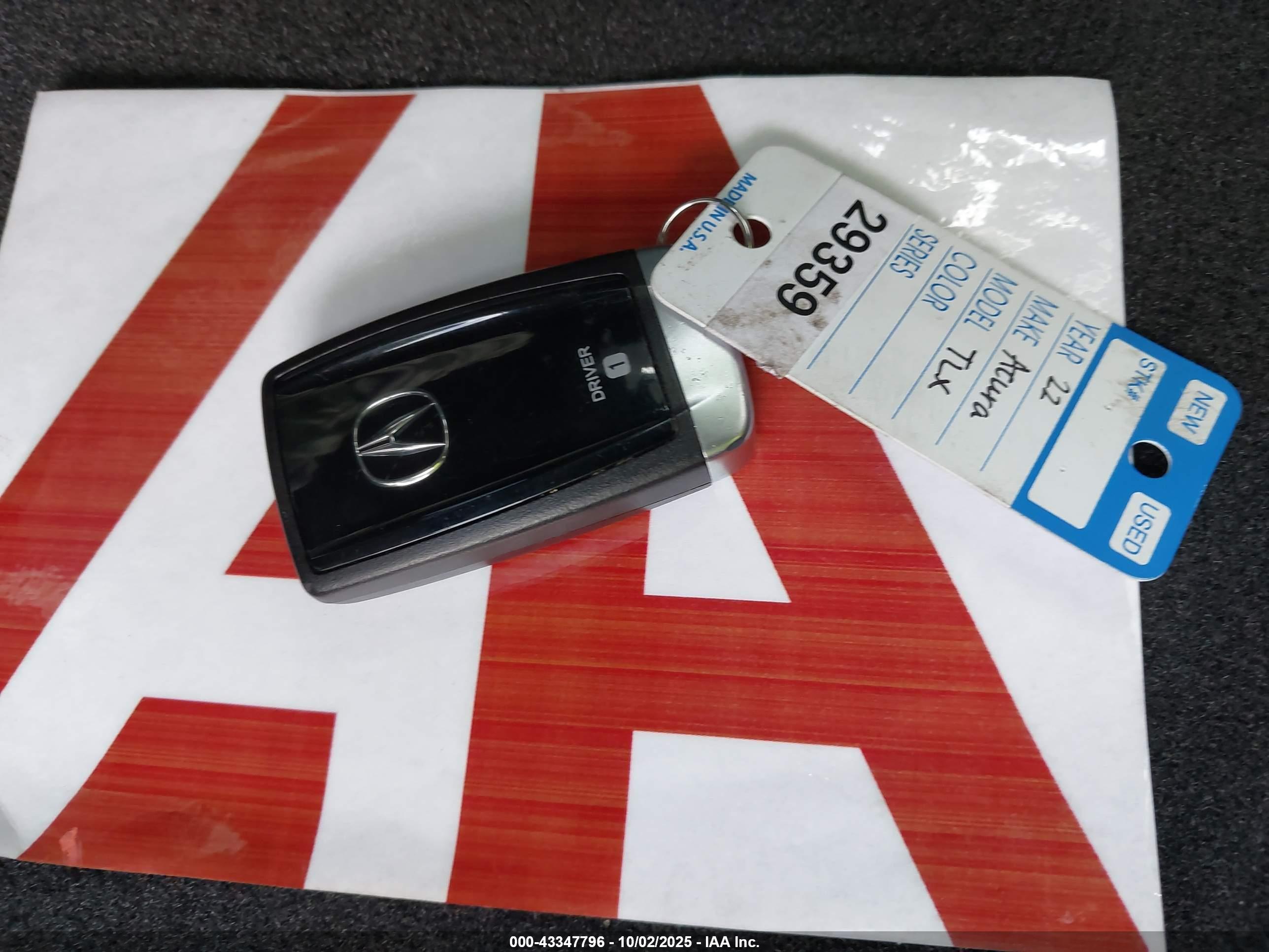 ACURA TLX image 11