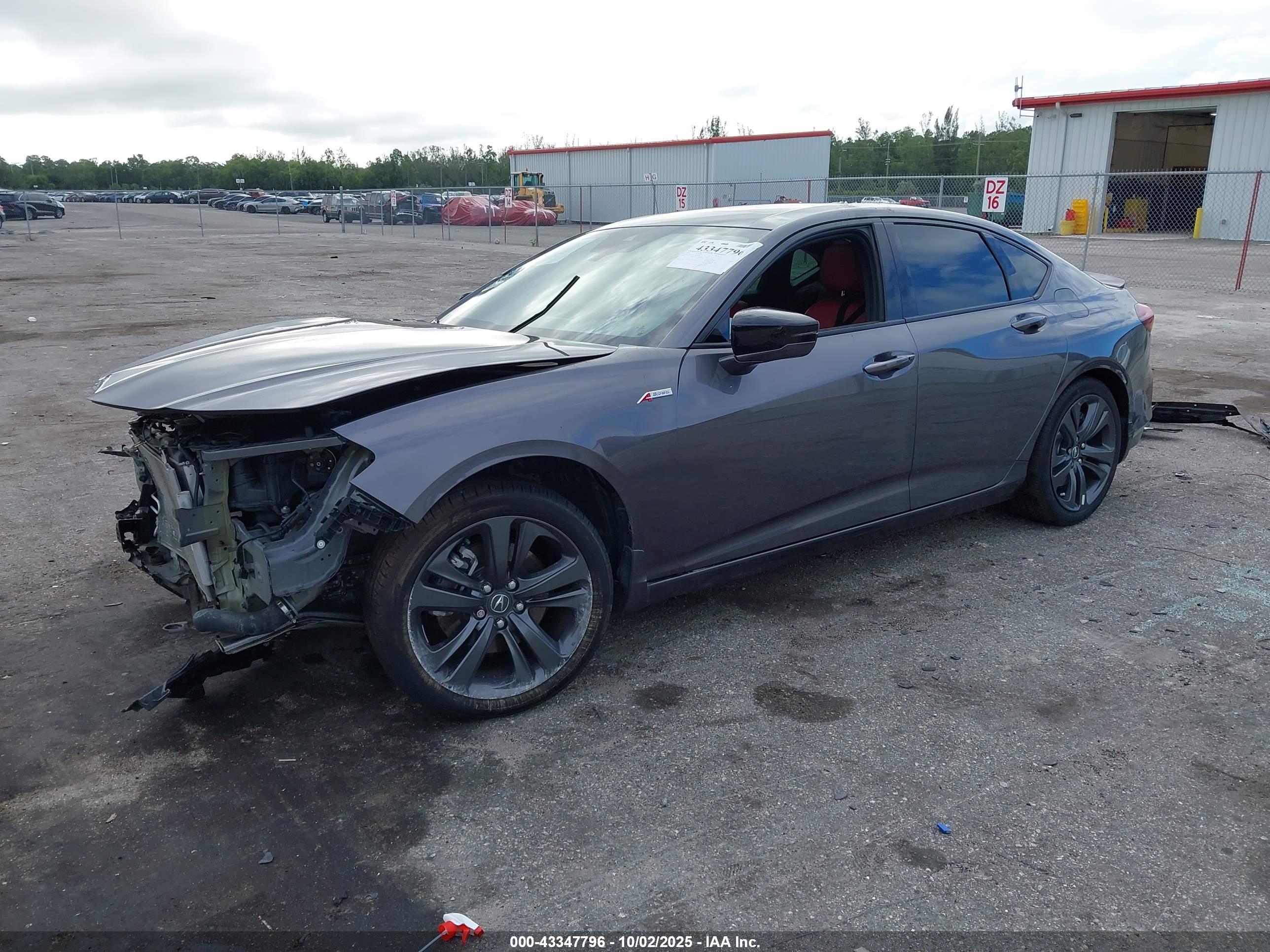 ACURA TLX image 2