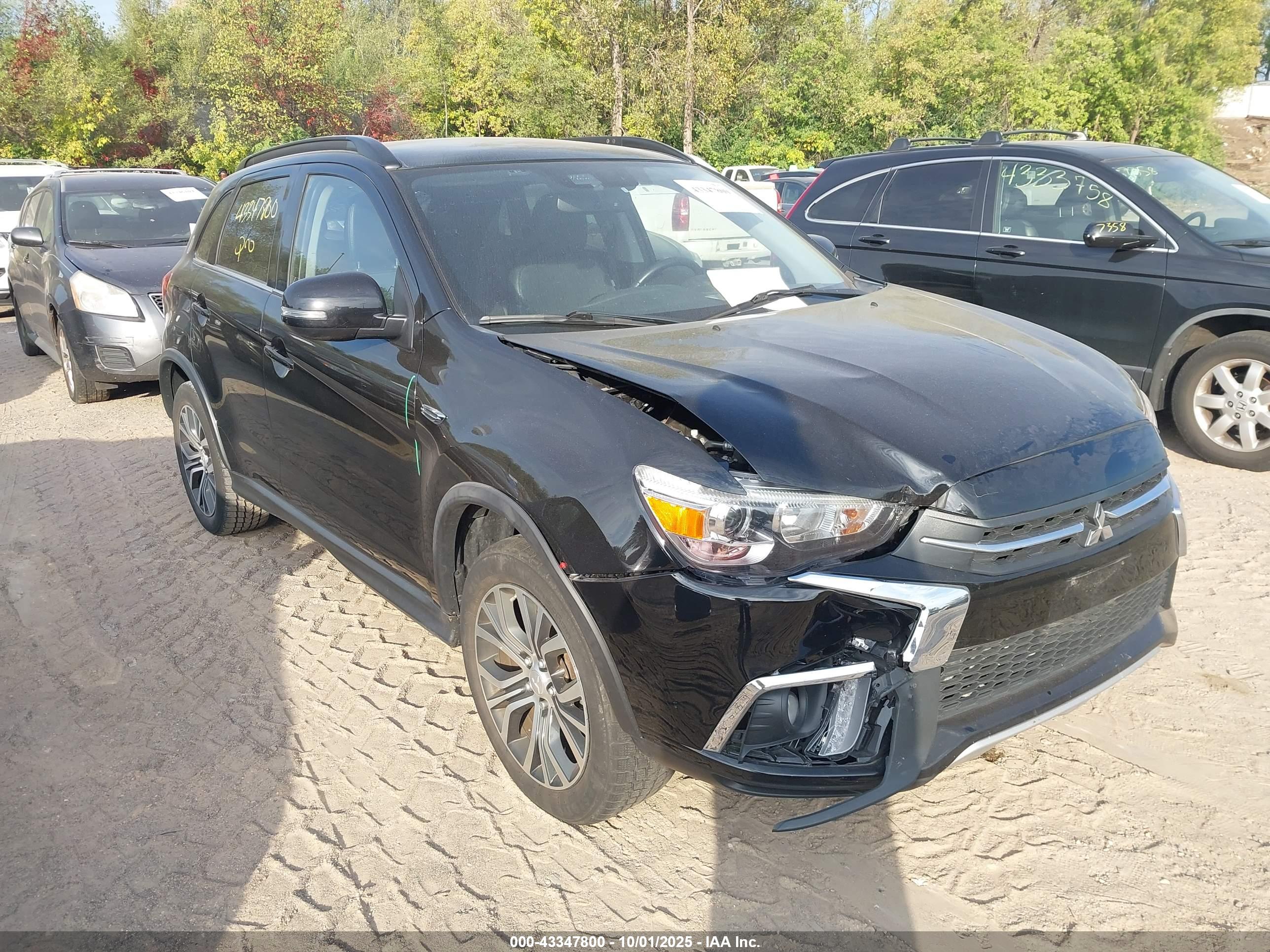 MITSUBISHI OUTLANDER image 6