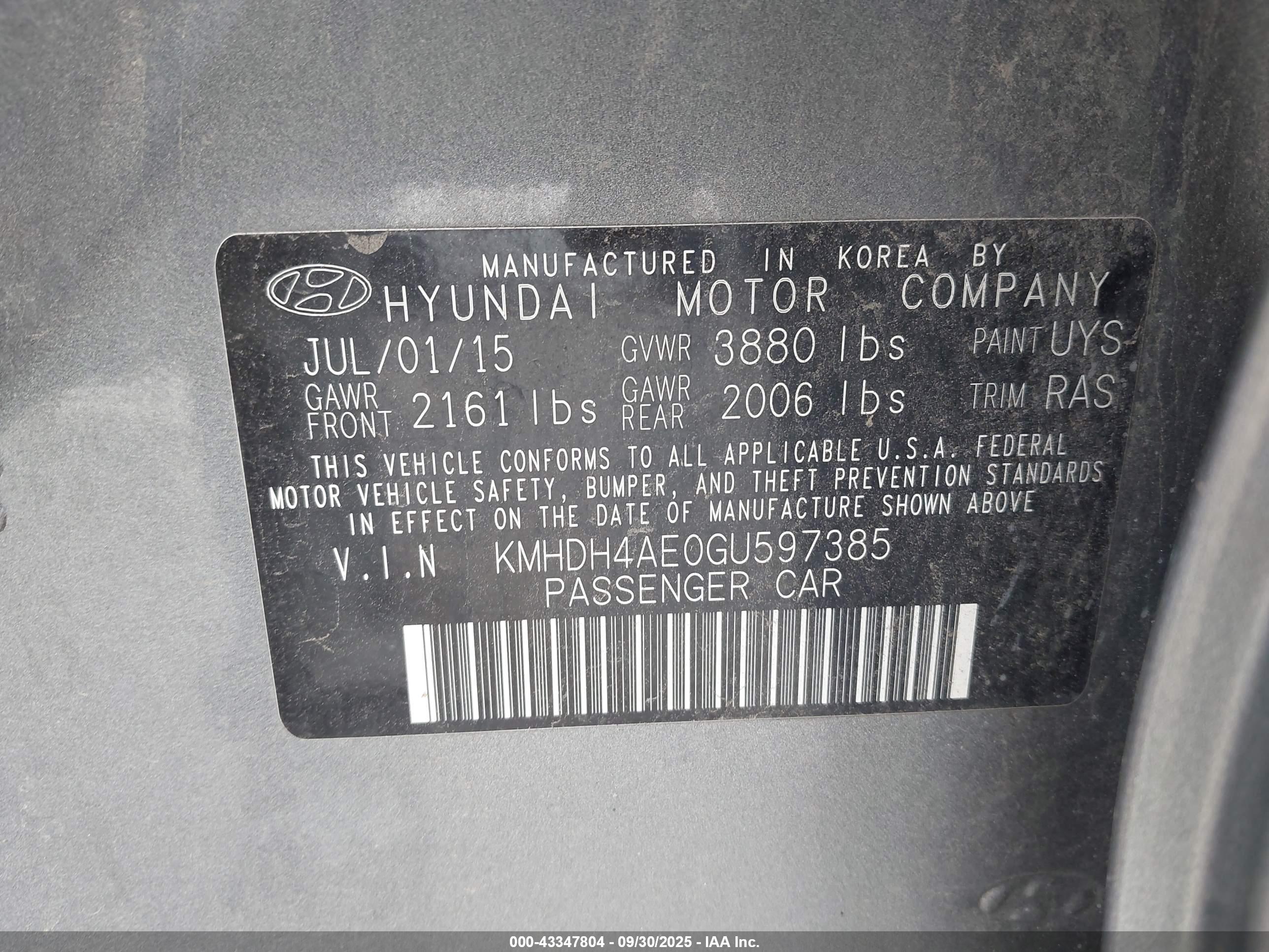 HYUNDAI ELANTRA image 9