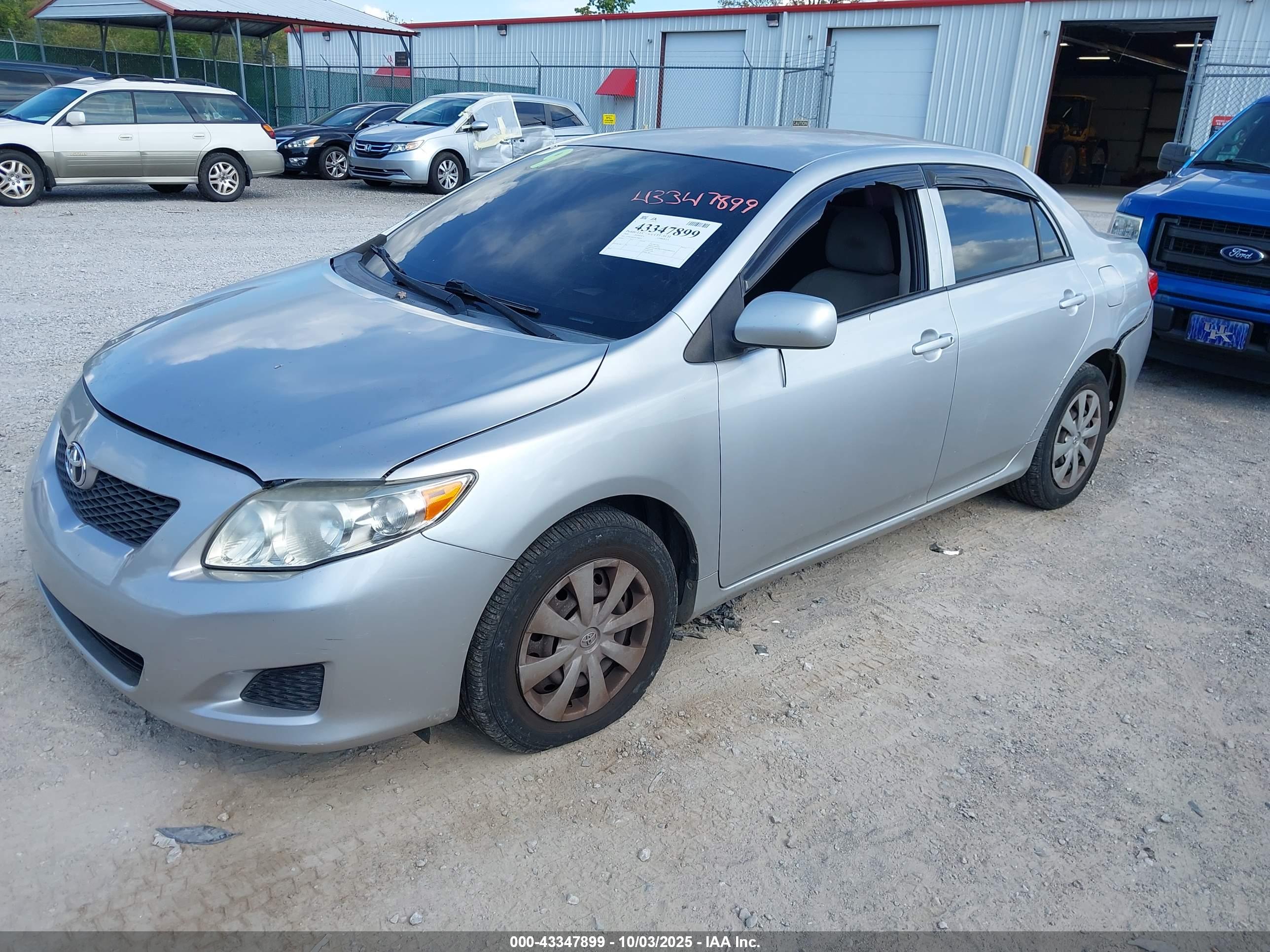 TOYOTA COROLLA image 2
