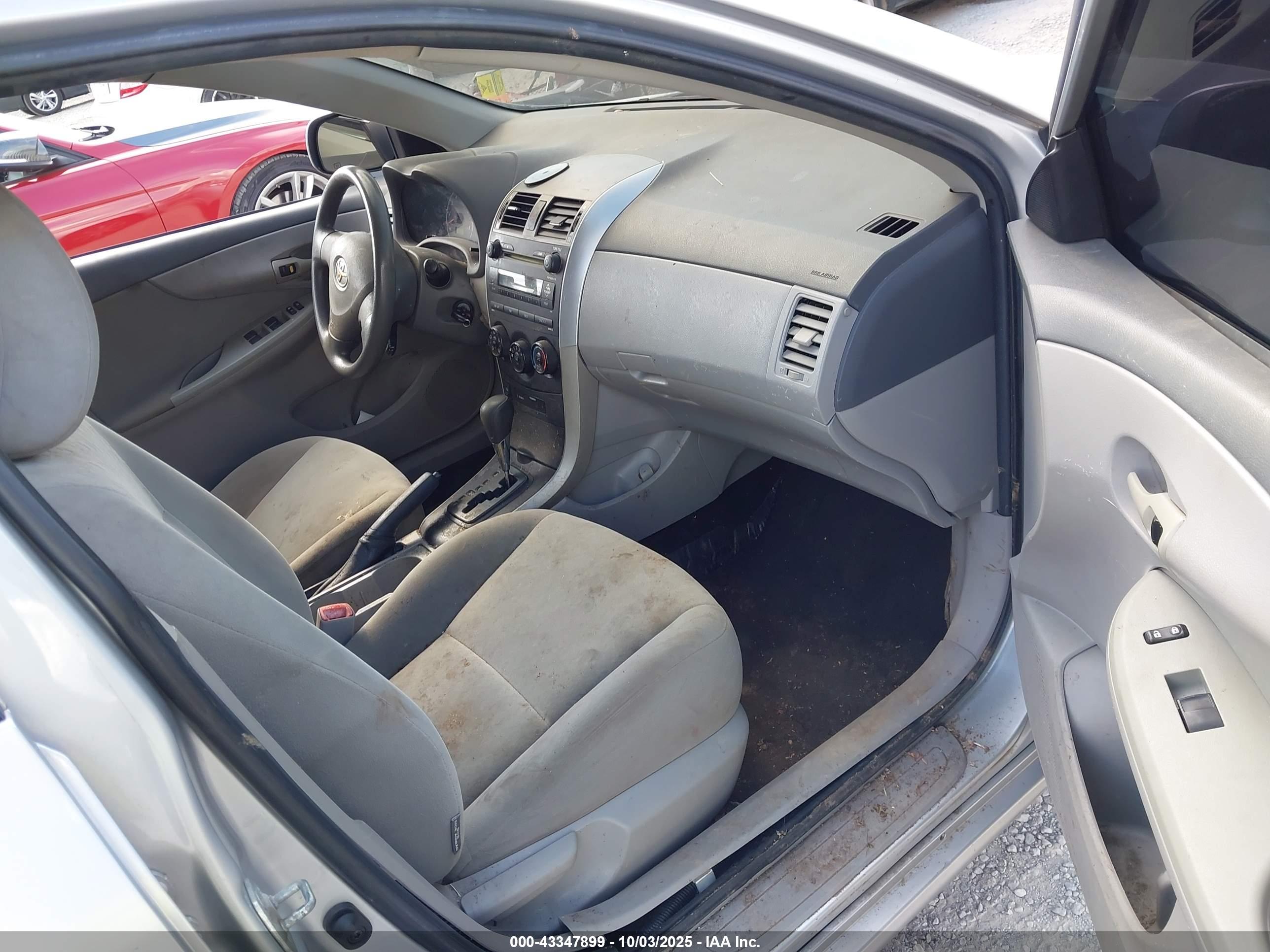 TOYOTA COROLLA image 5