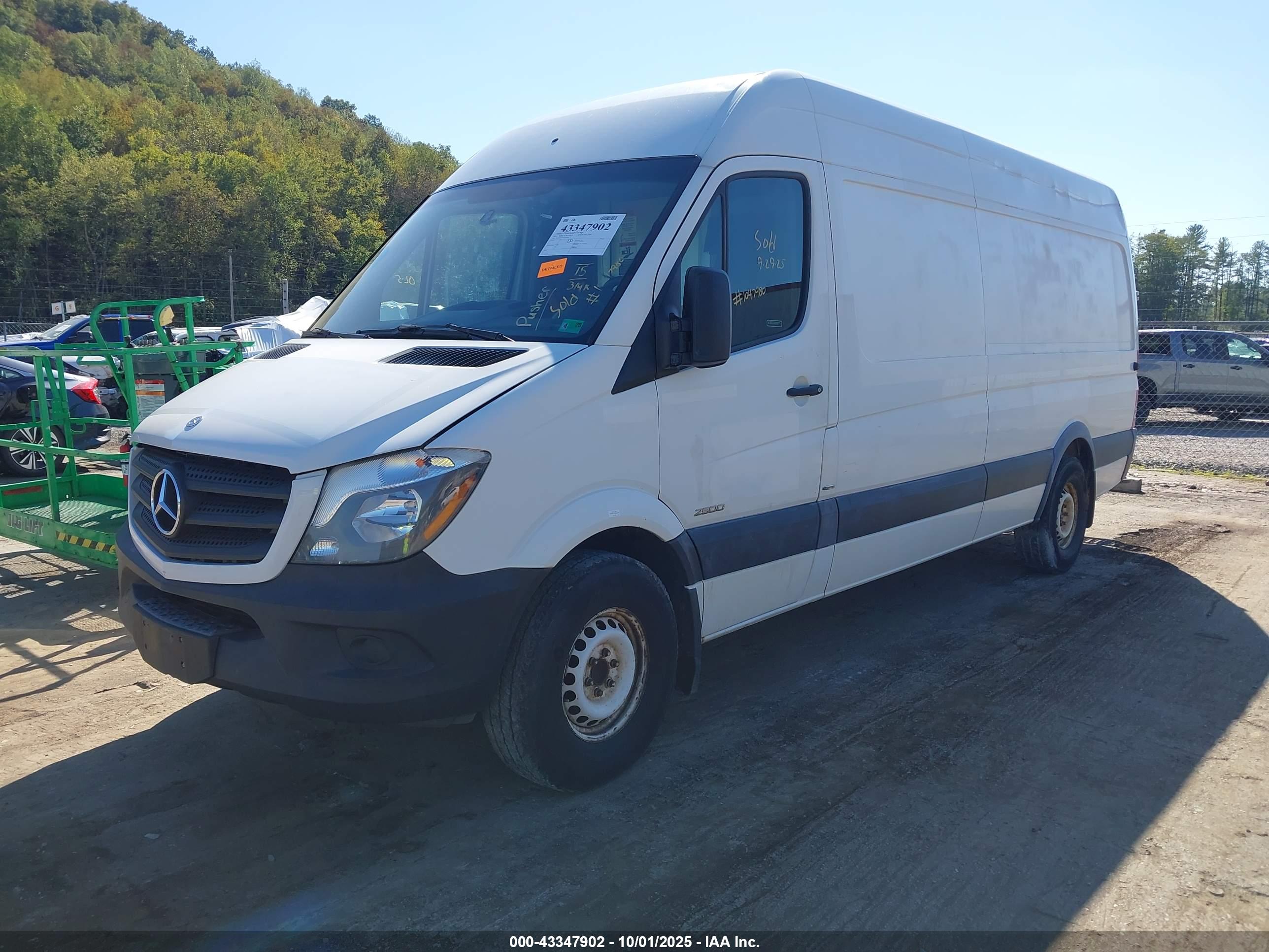 MERCEDES-BENZ SPRINTER image 2