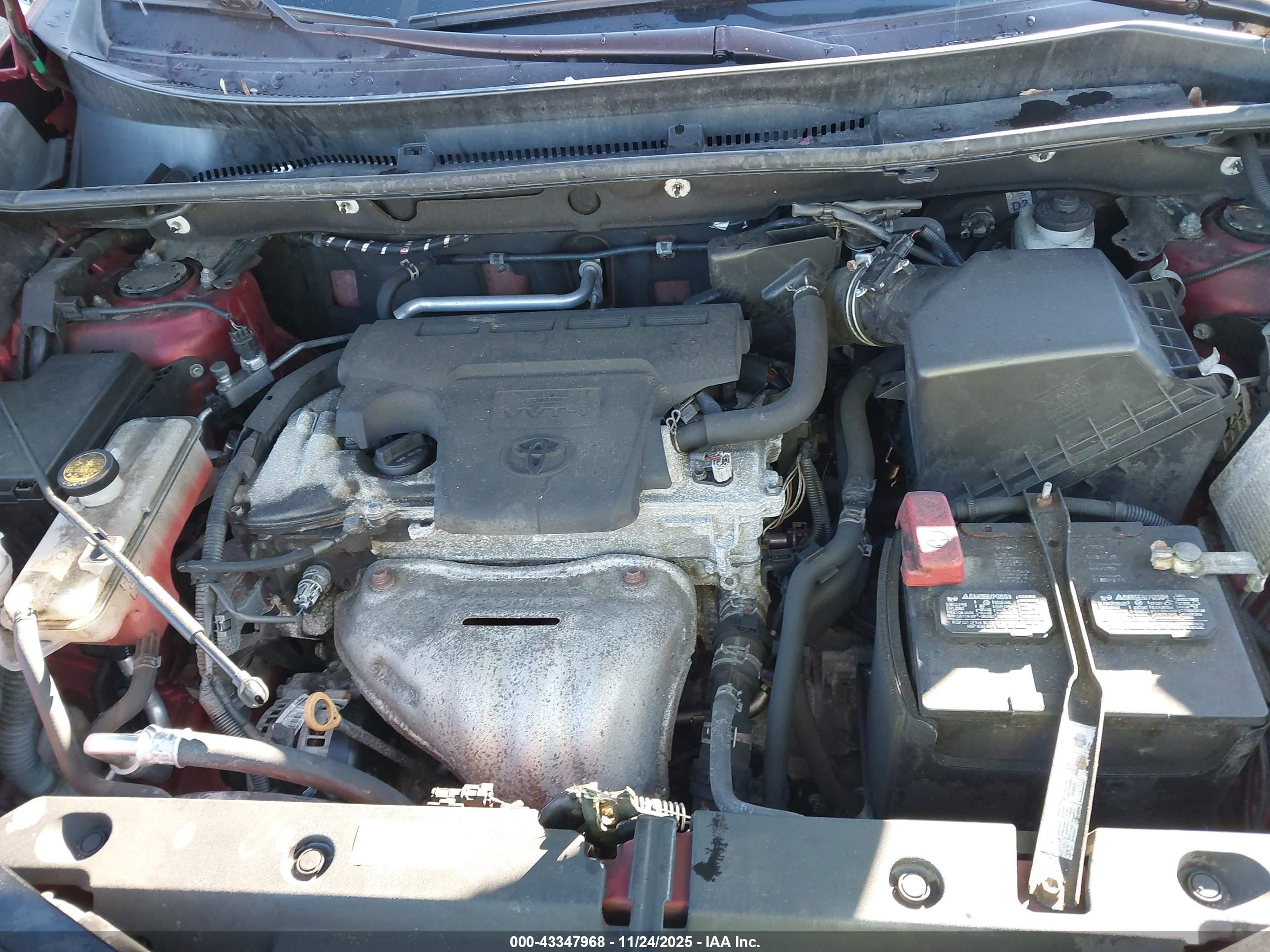 TOYOTA RAV4 image 10