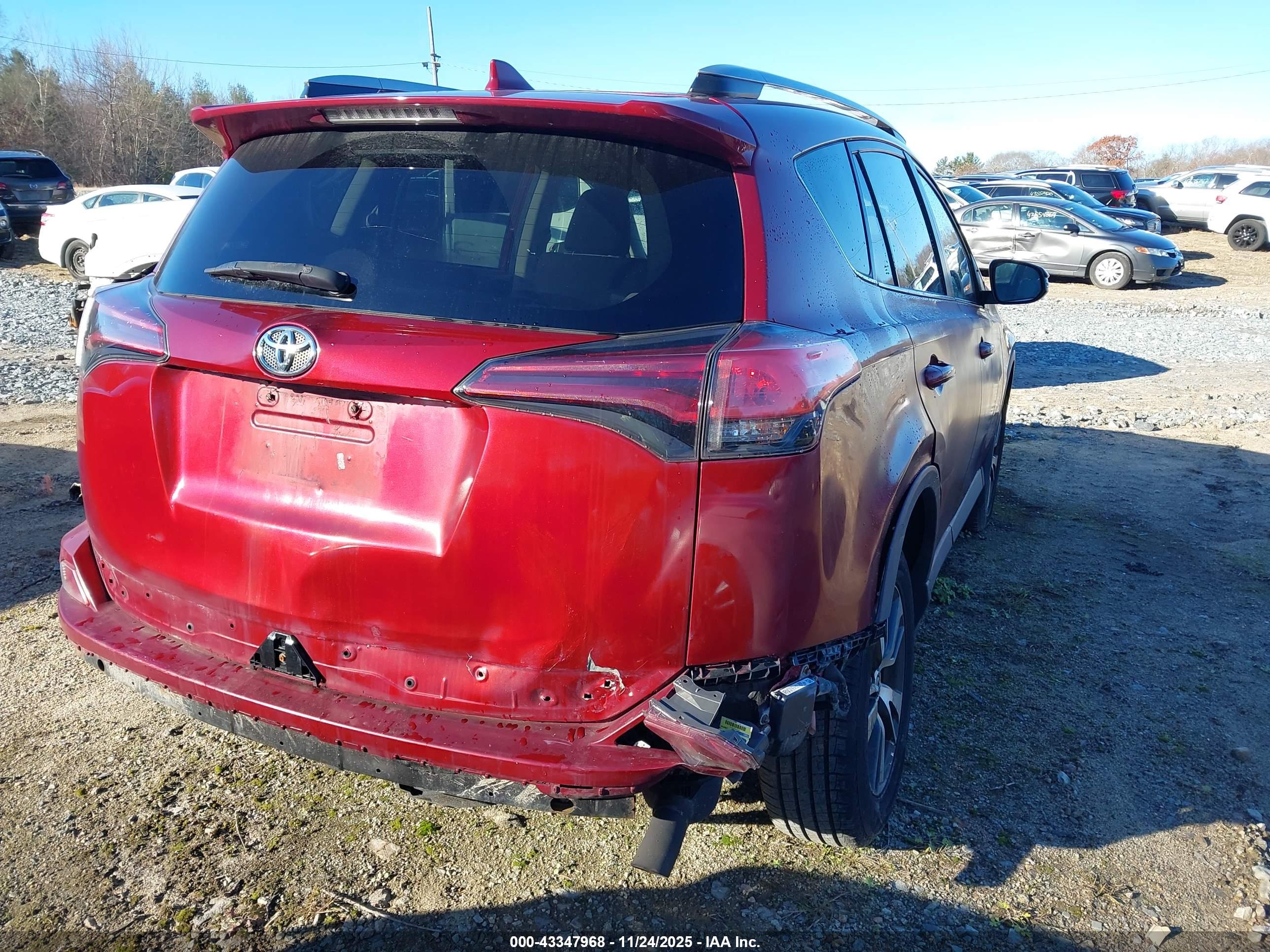 TOYOTA RAV4 image 4