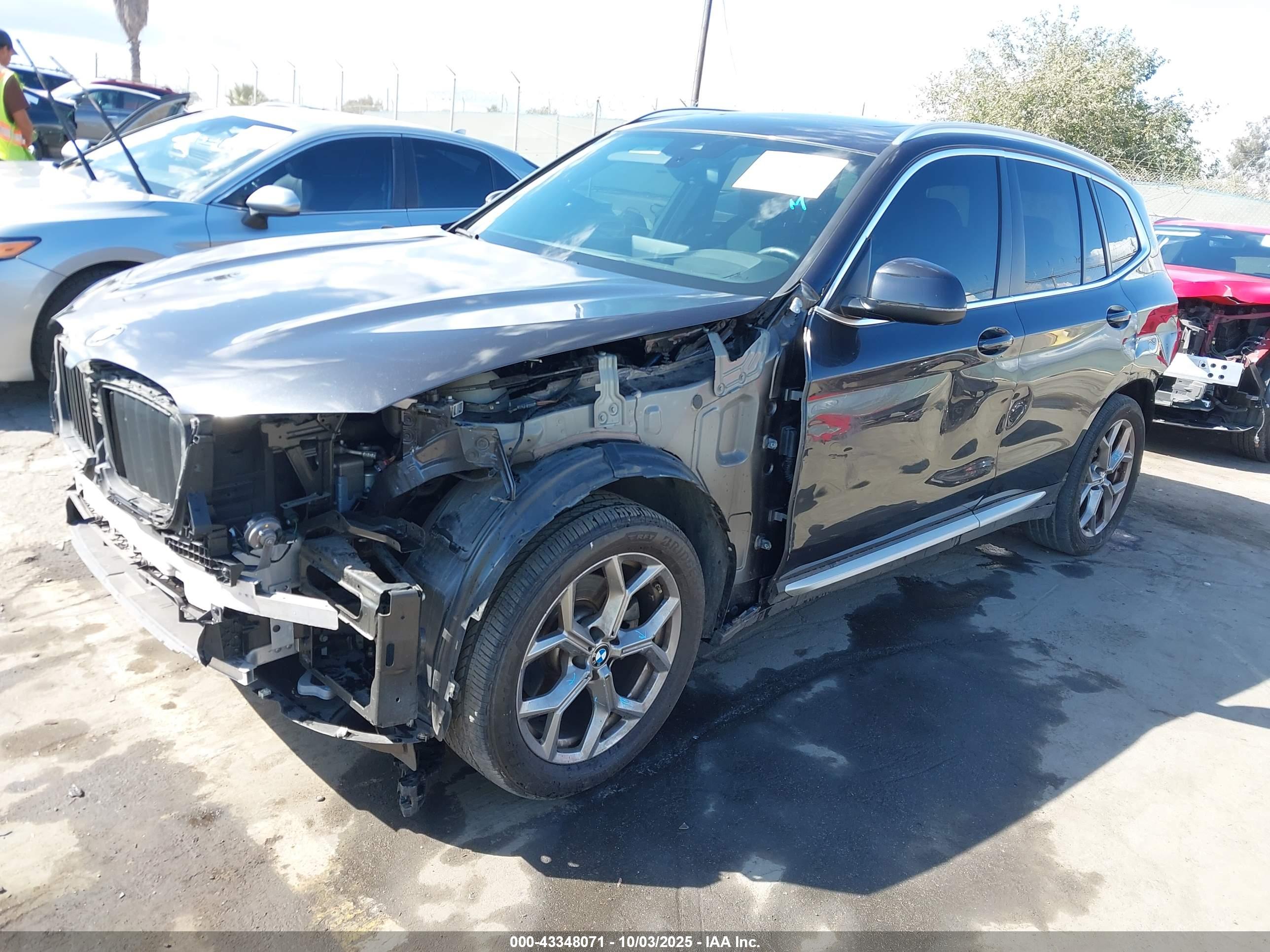BMW X3 image 2