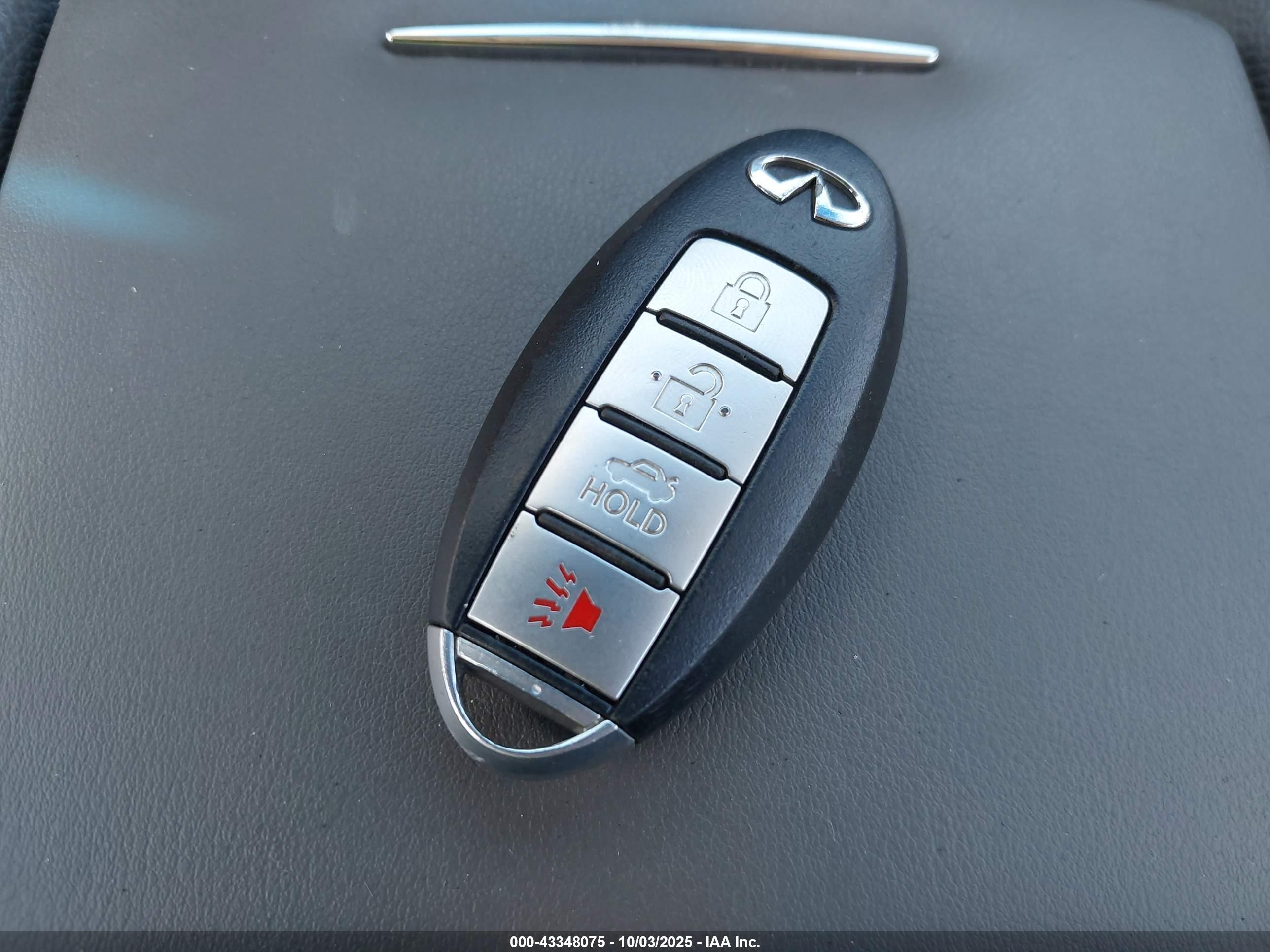 INFINITI G37 image 11