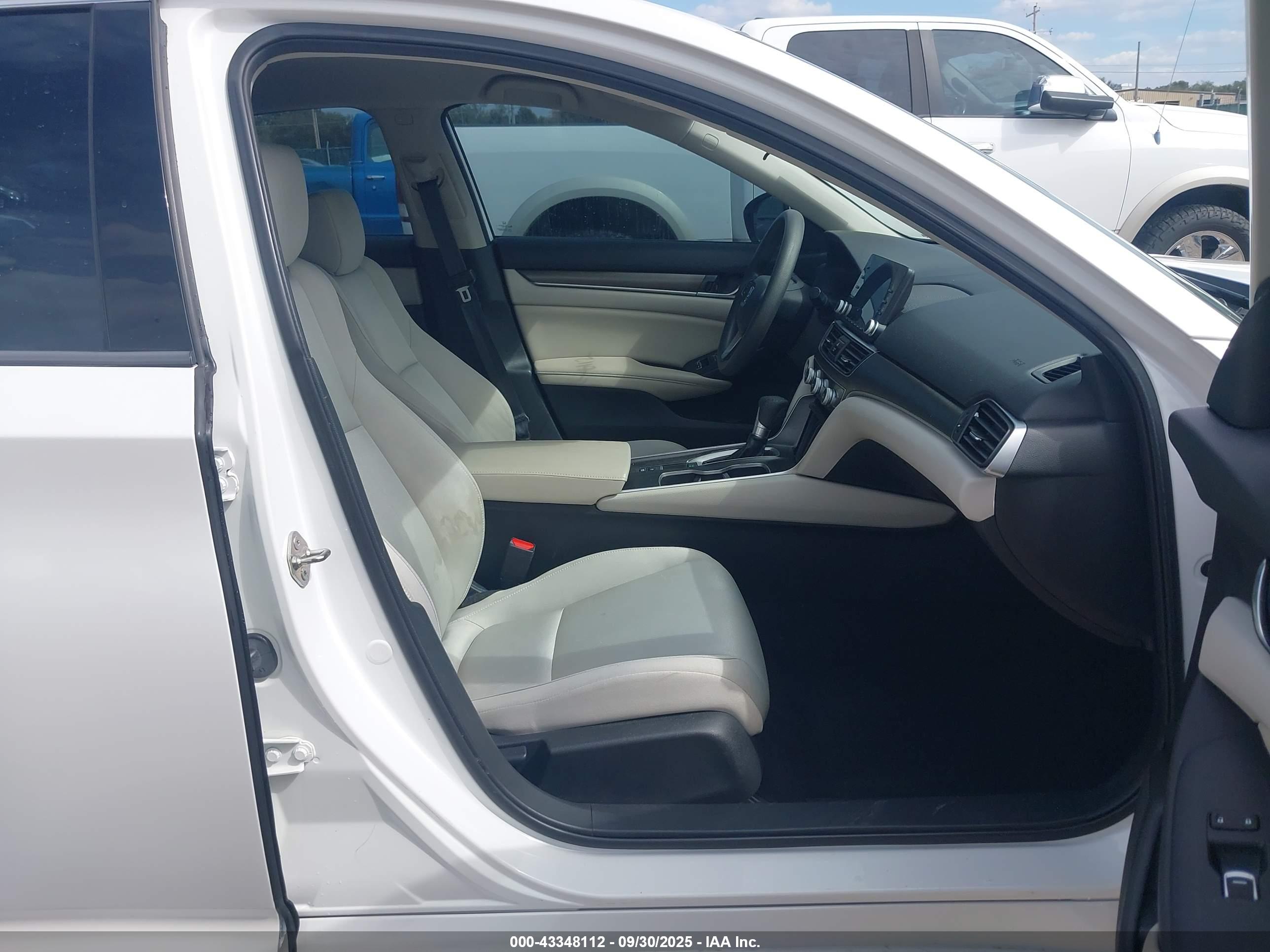 HONDA ACCORD image 5