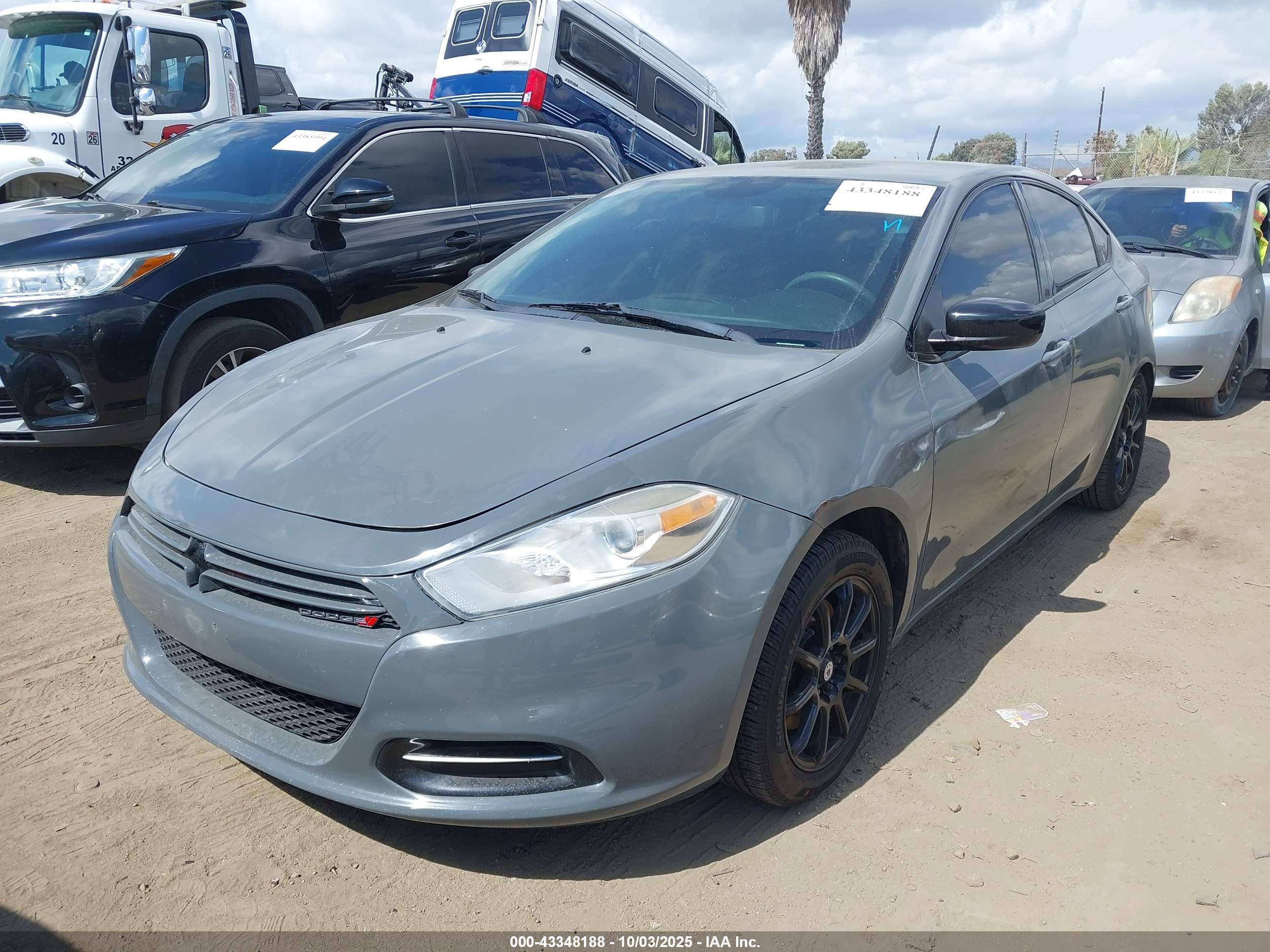 DODGE DART image 2
