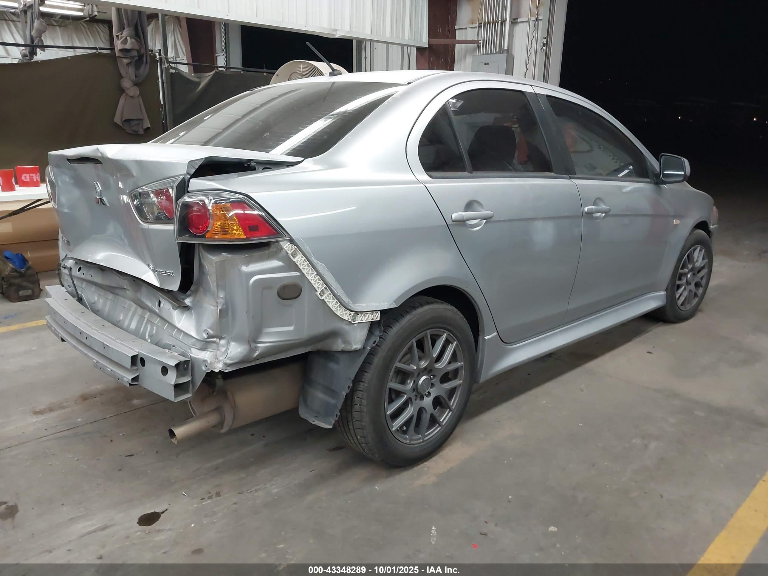 MITSUBISHI LANCER image 4