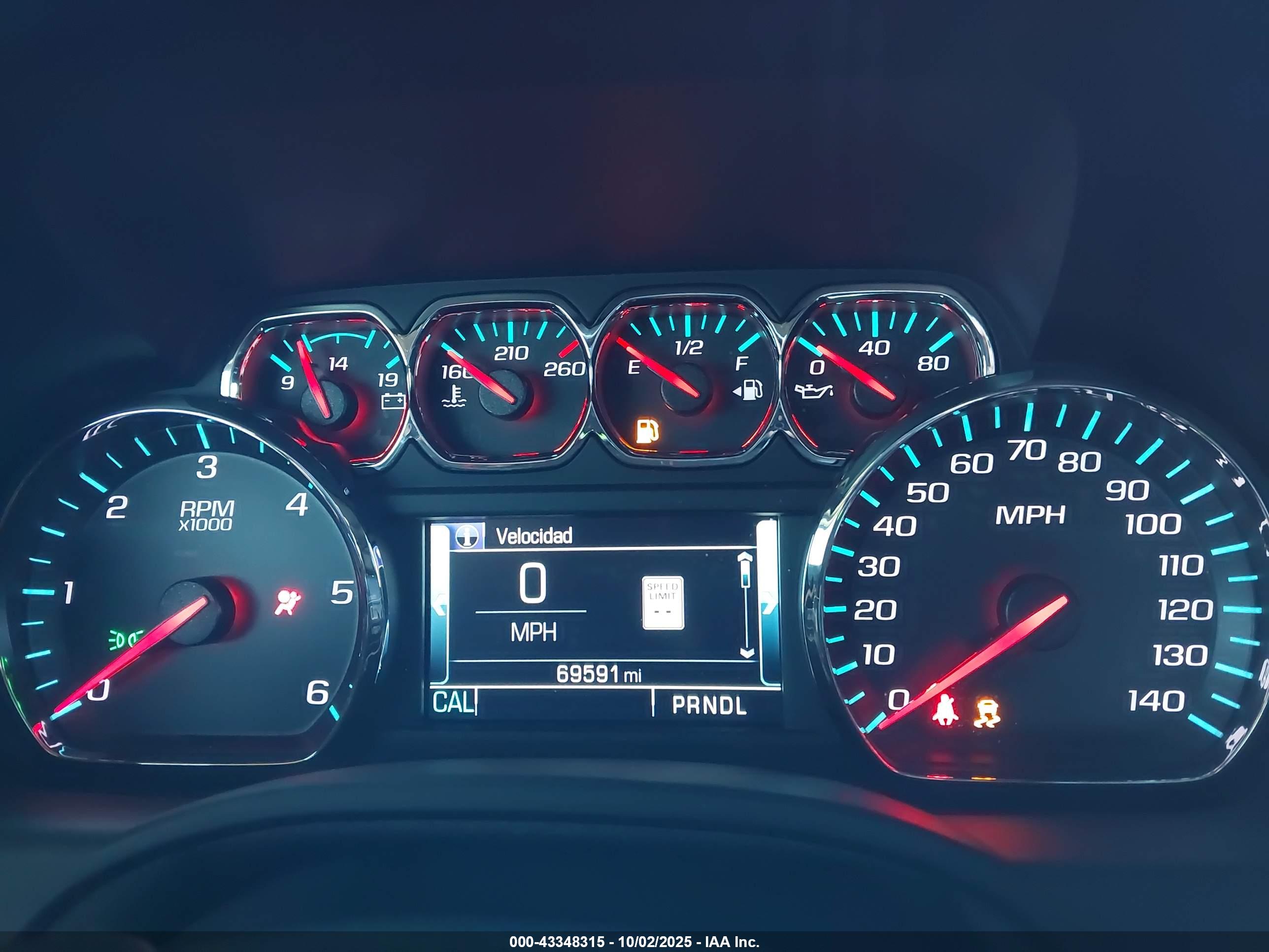 CHEVROLET TAHOE image 7