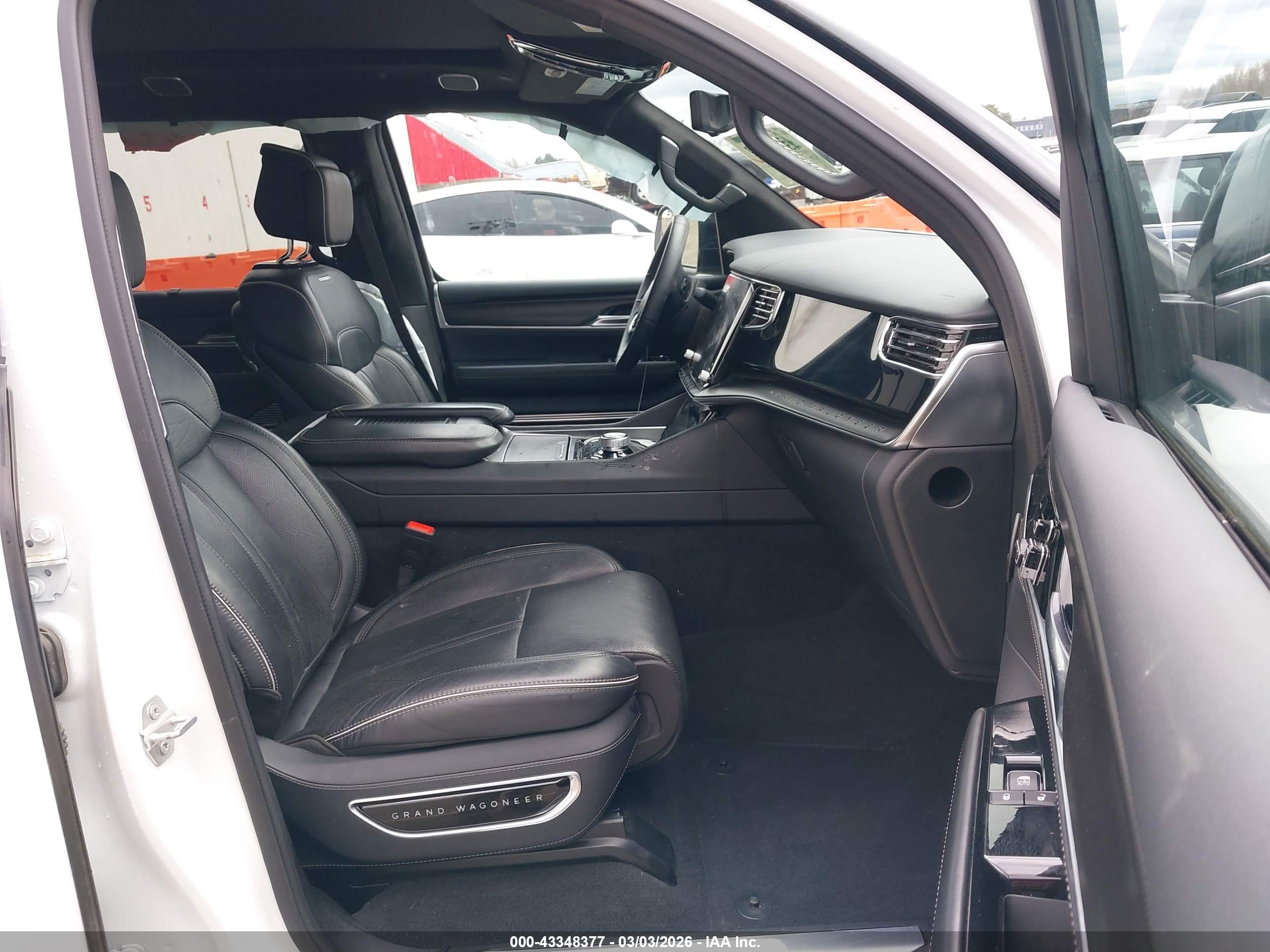 JEEP GRAND image 5