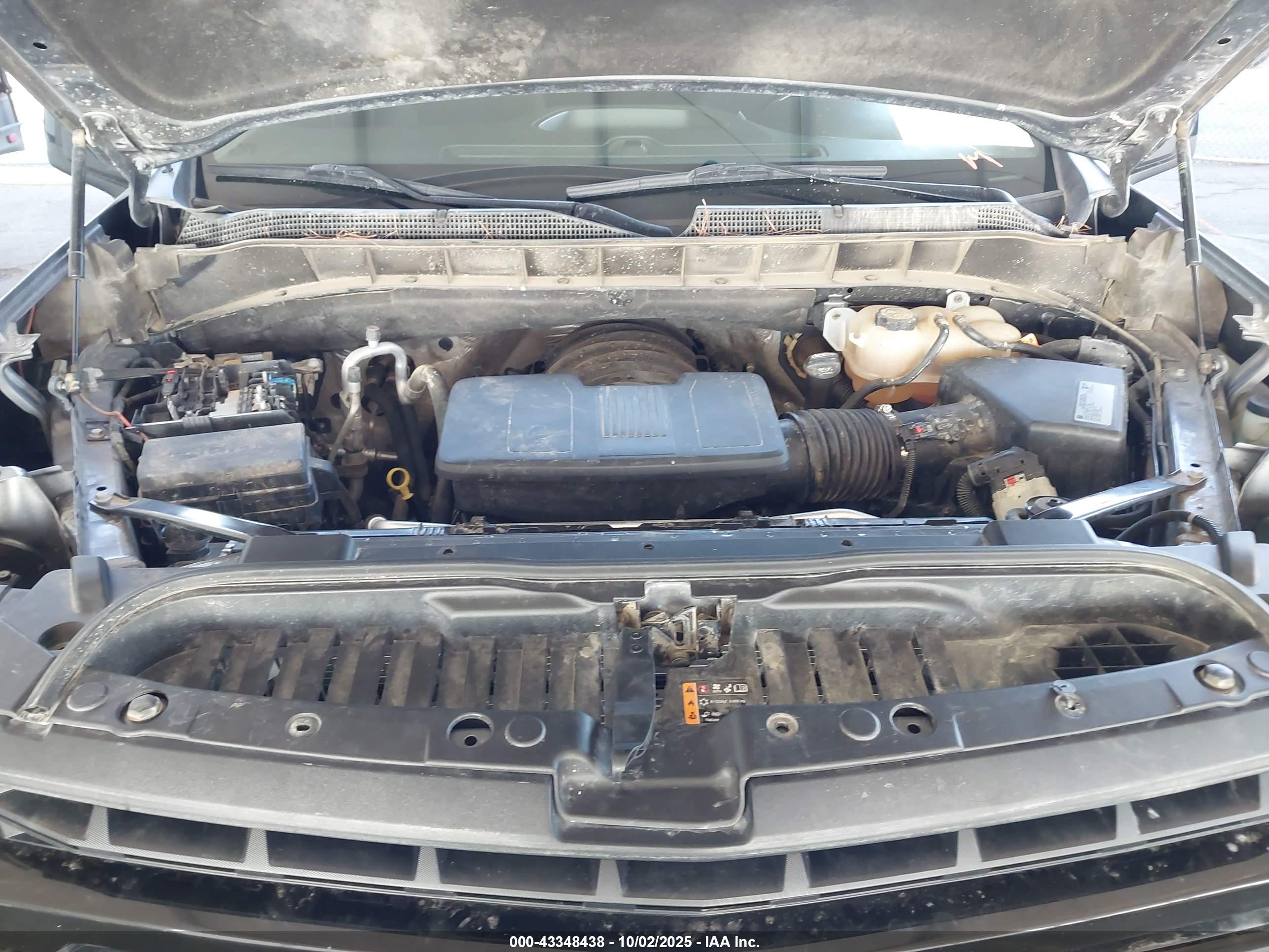 CHEVROLET SILVERADO image 10