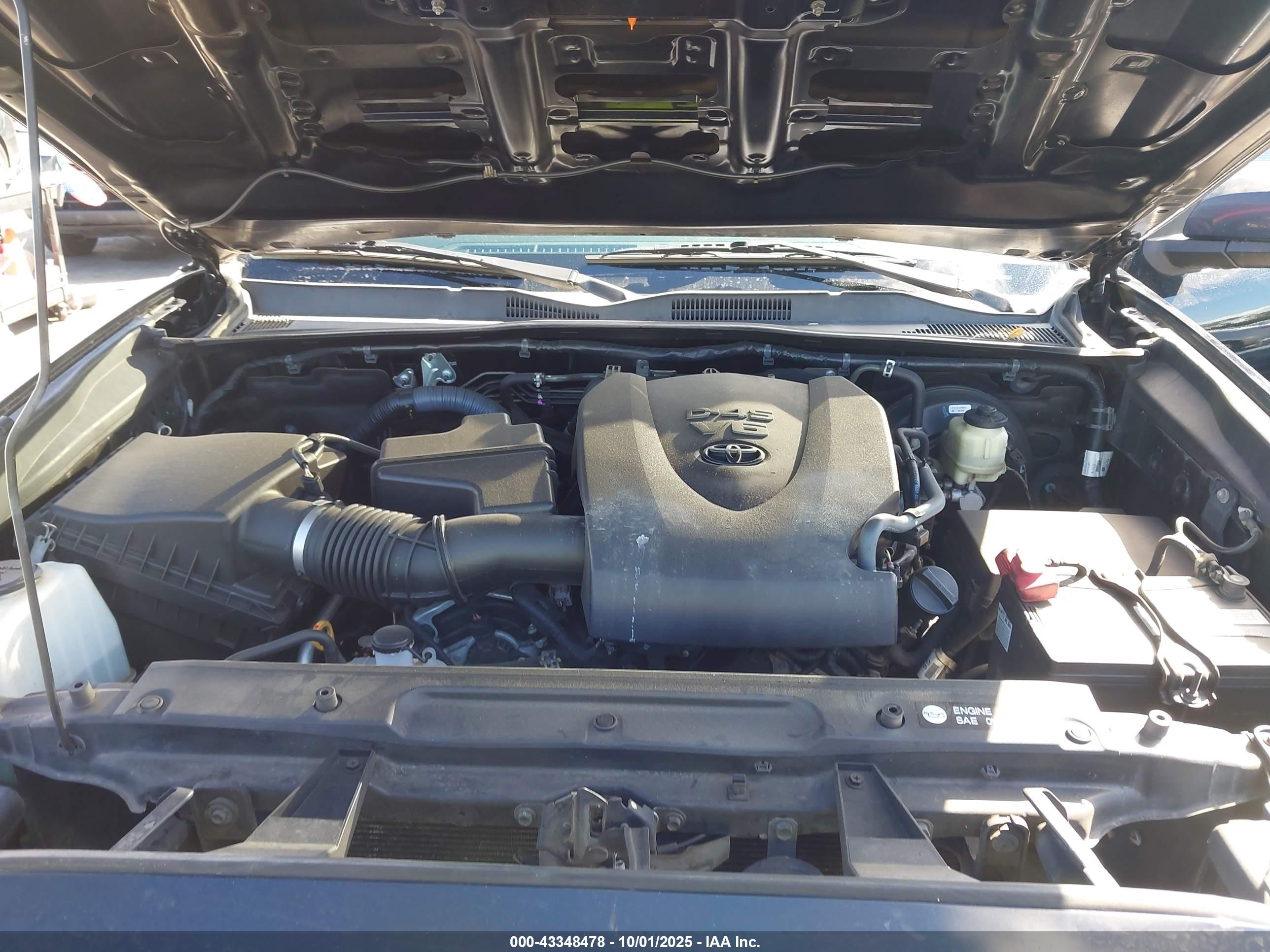 TOYOTA TACOMA image 10