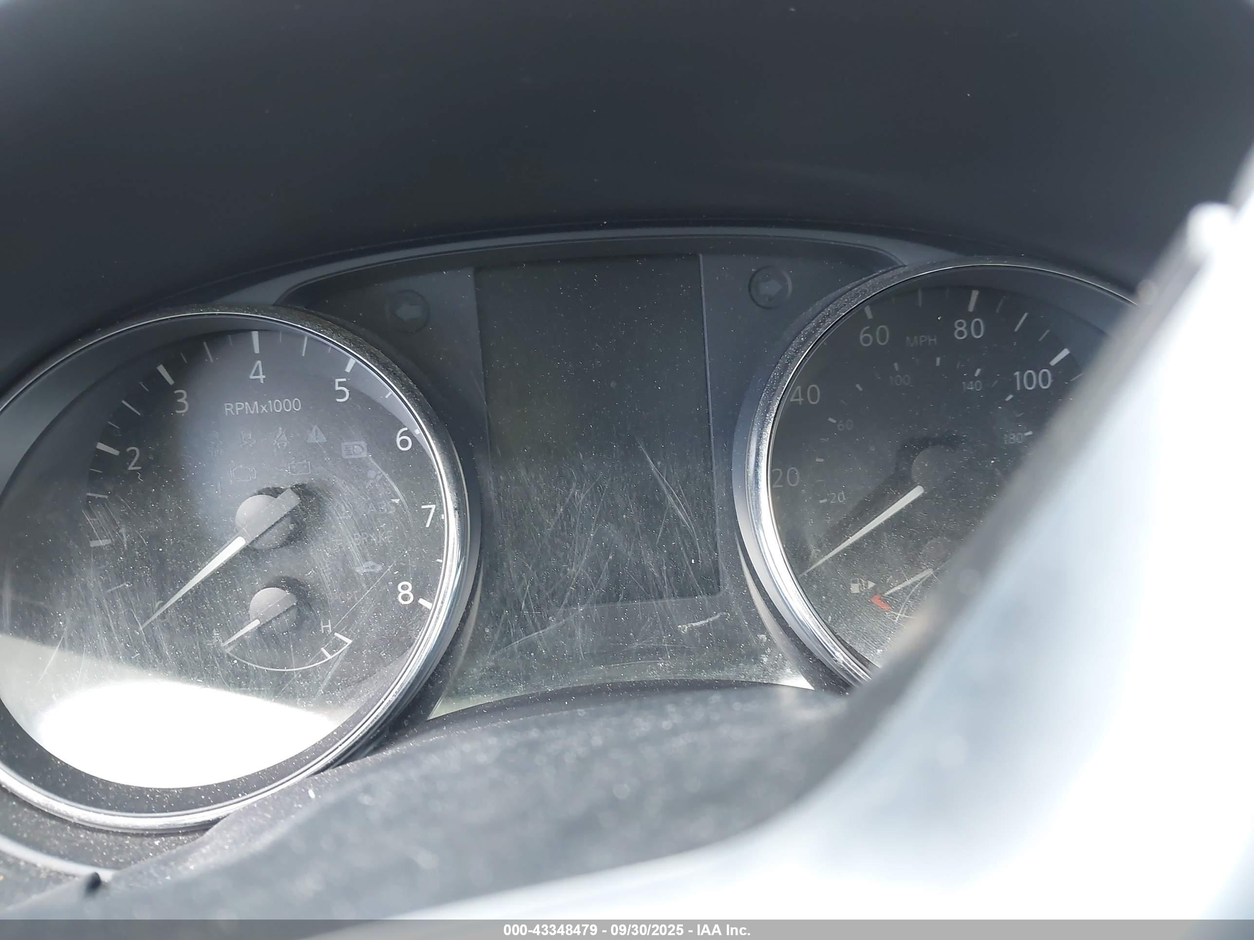 NISSAN ROGUE image 7
