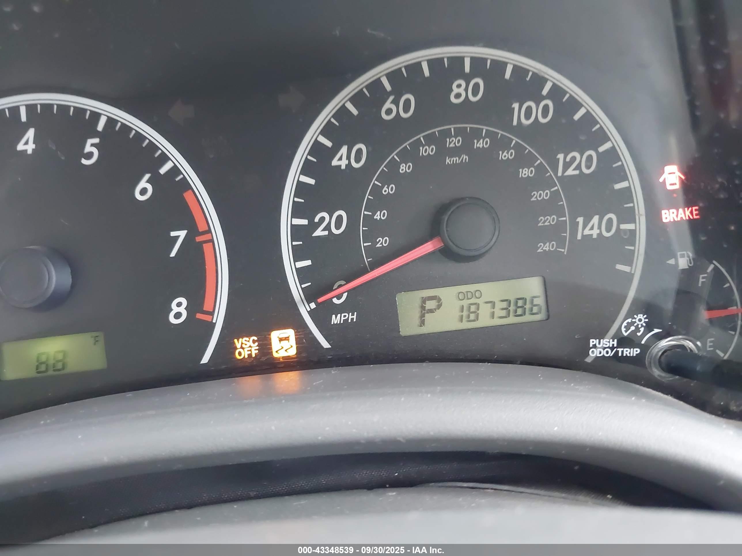 TOYOTA COROLLA image 7
