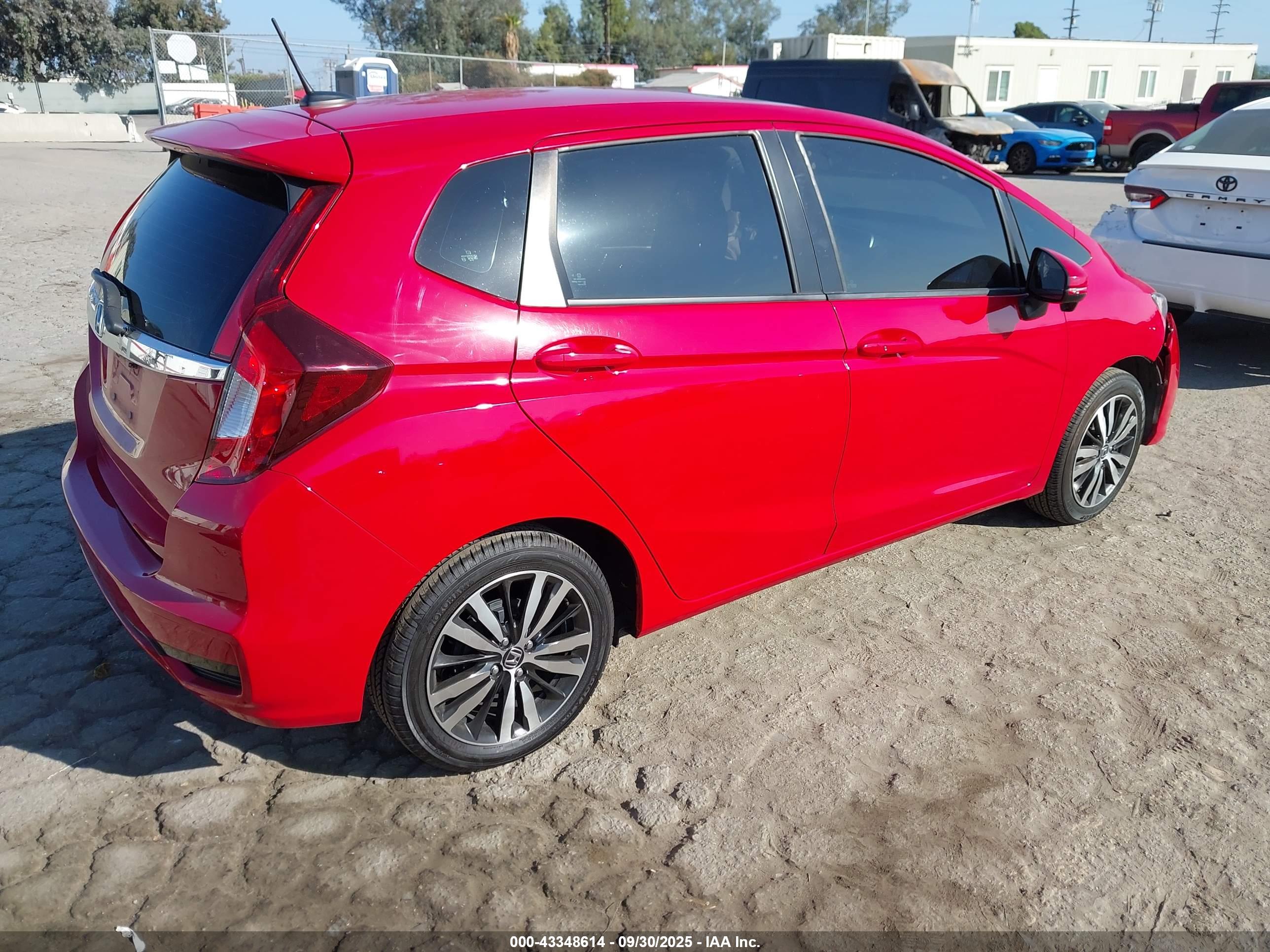 HONDA FIT image 4