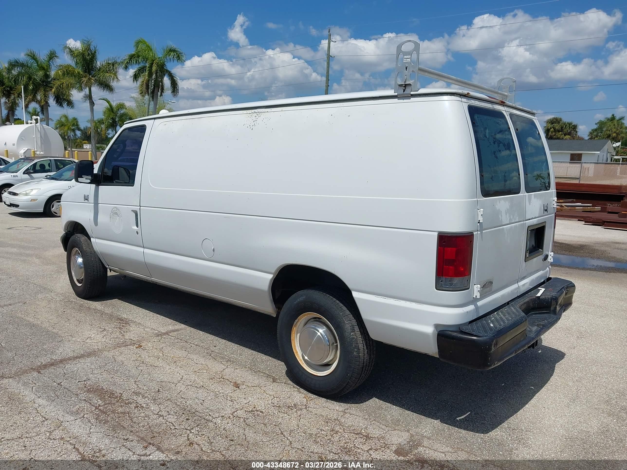 FORD E-350 image 3