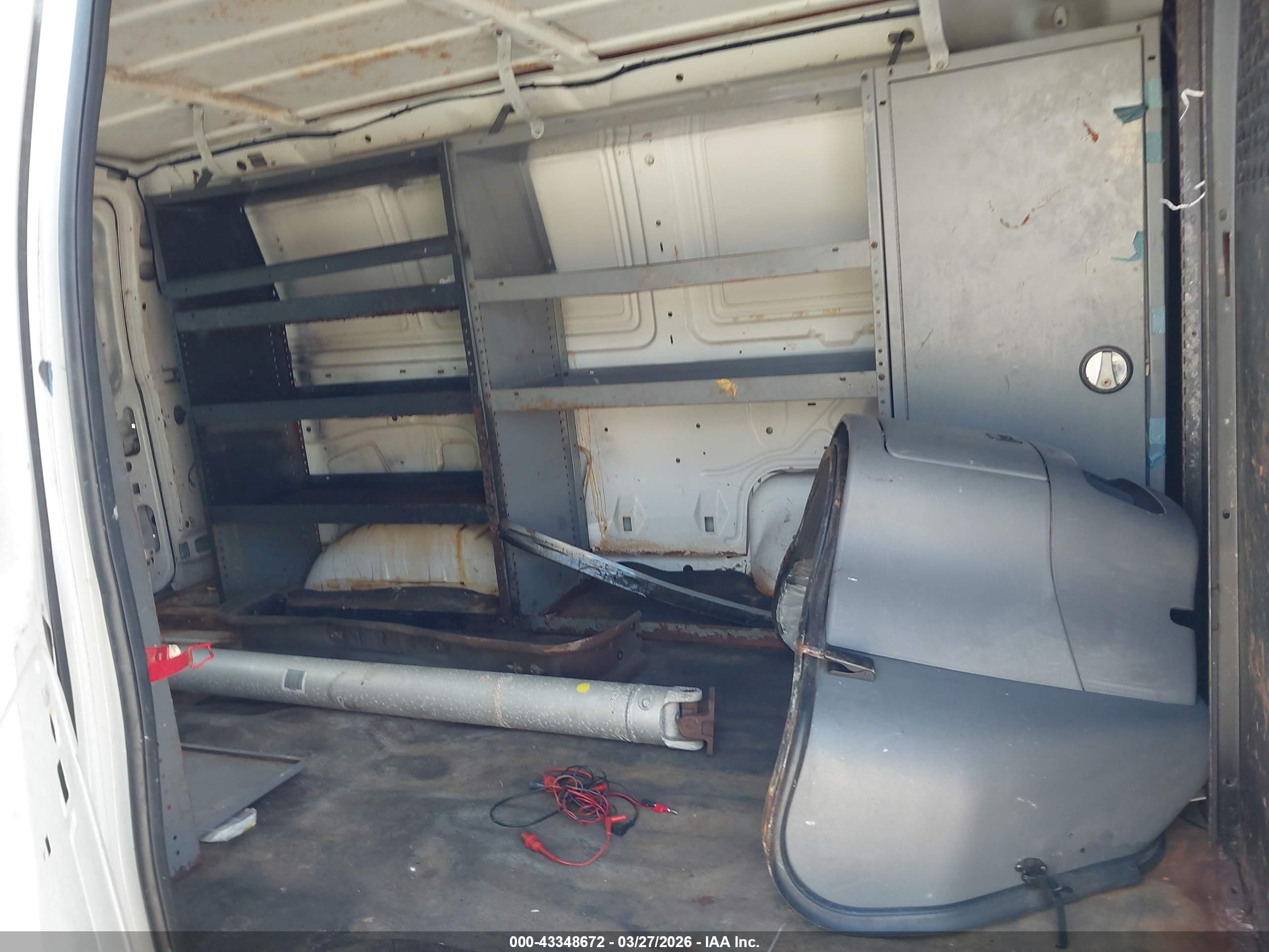 FORD E-350 image 8