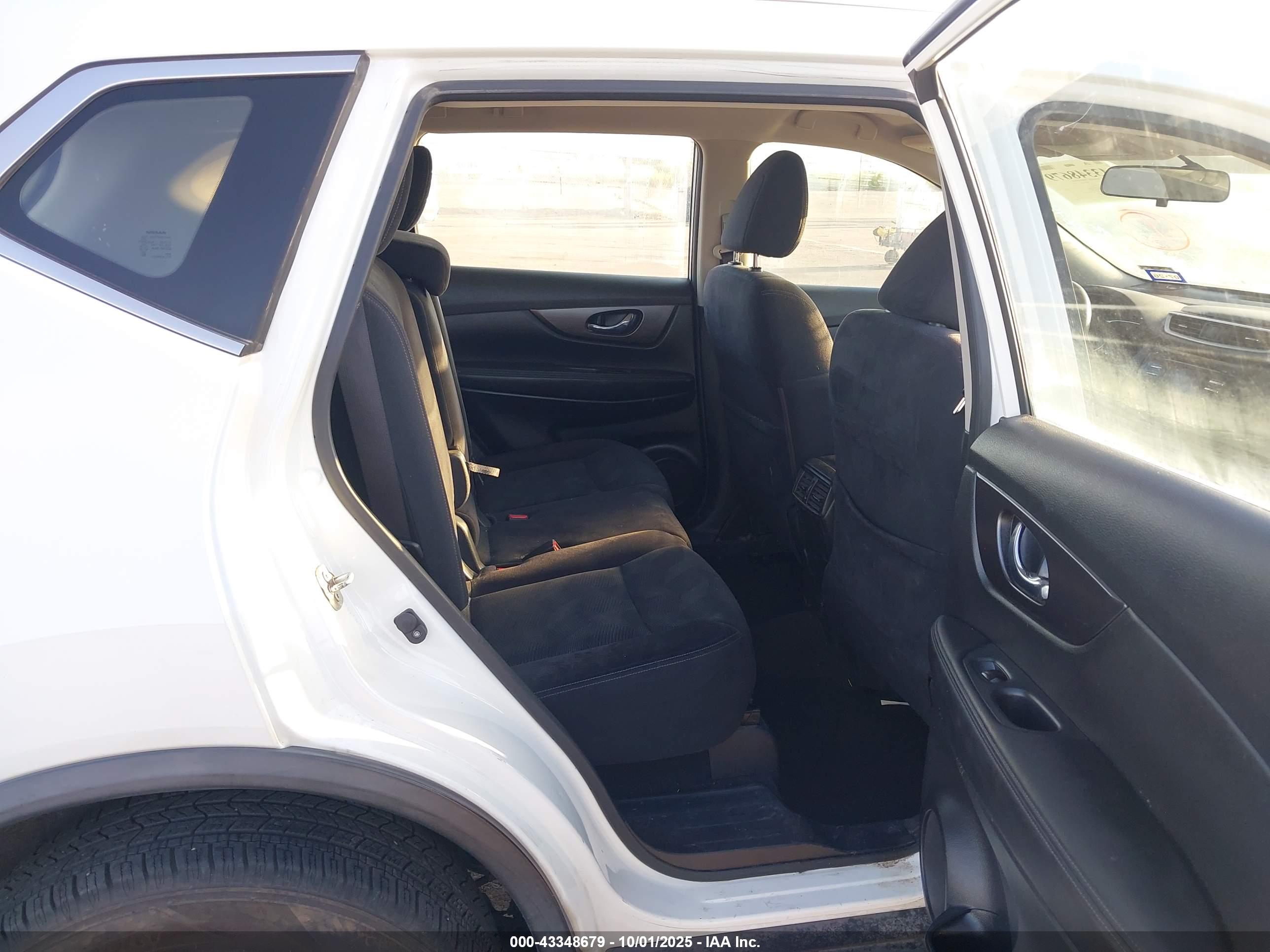 NISSAN ROGUE image 8
