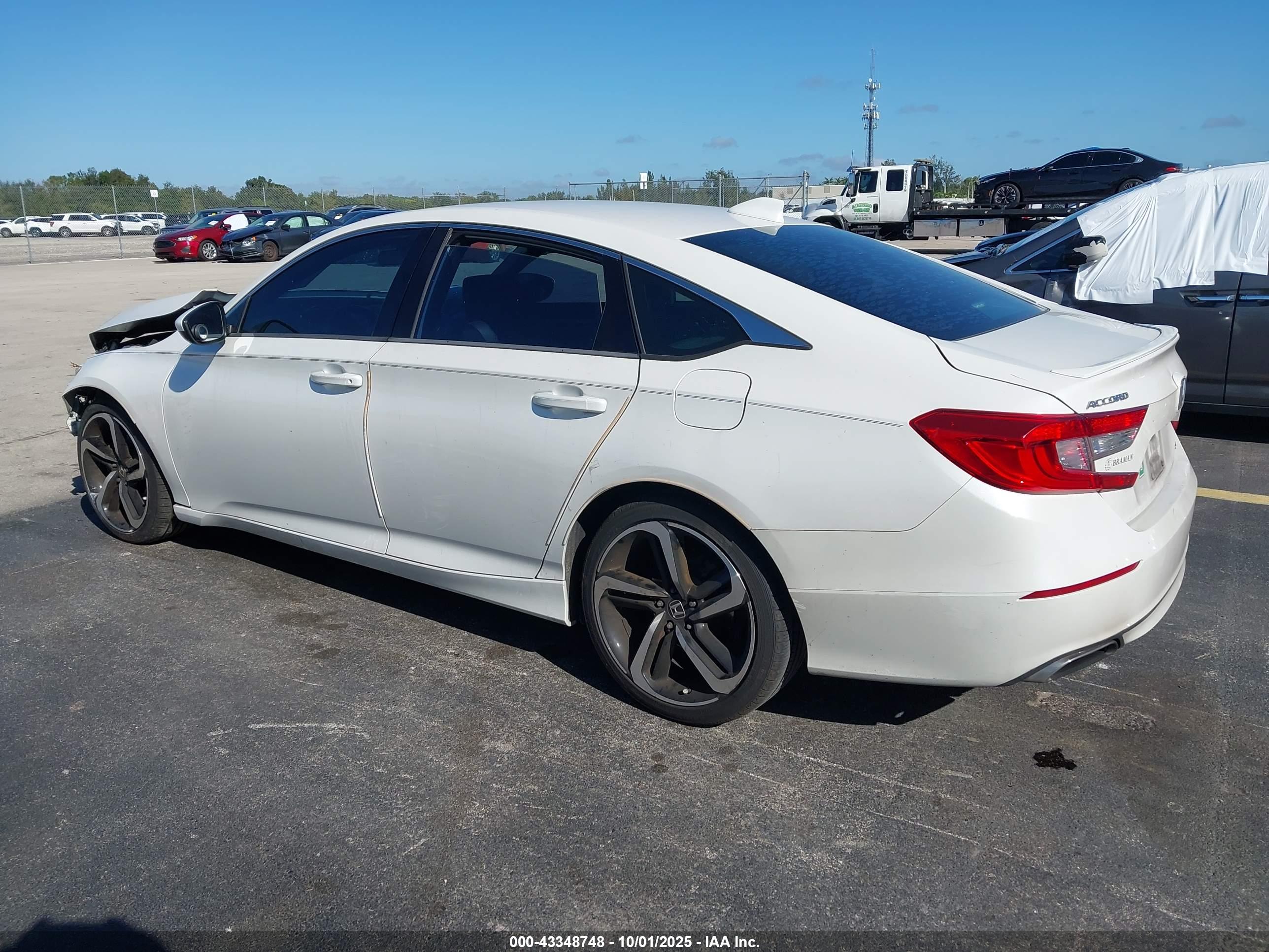 HONDA ACCORD image 3