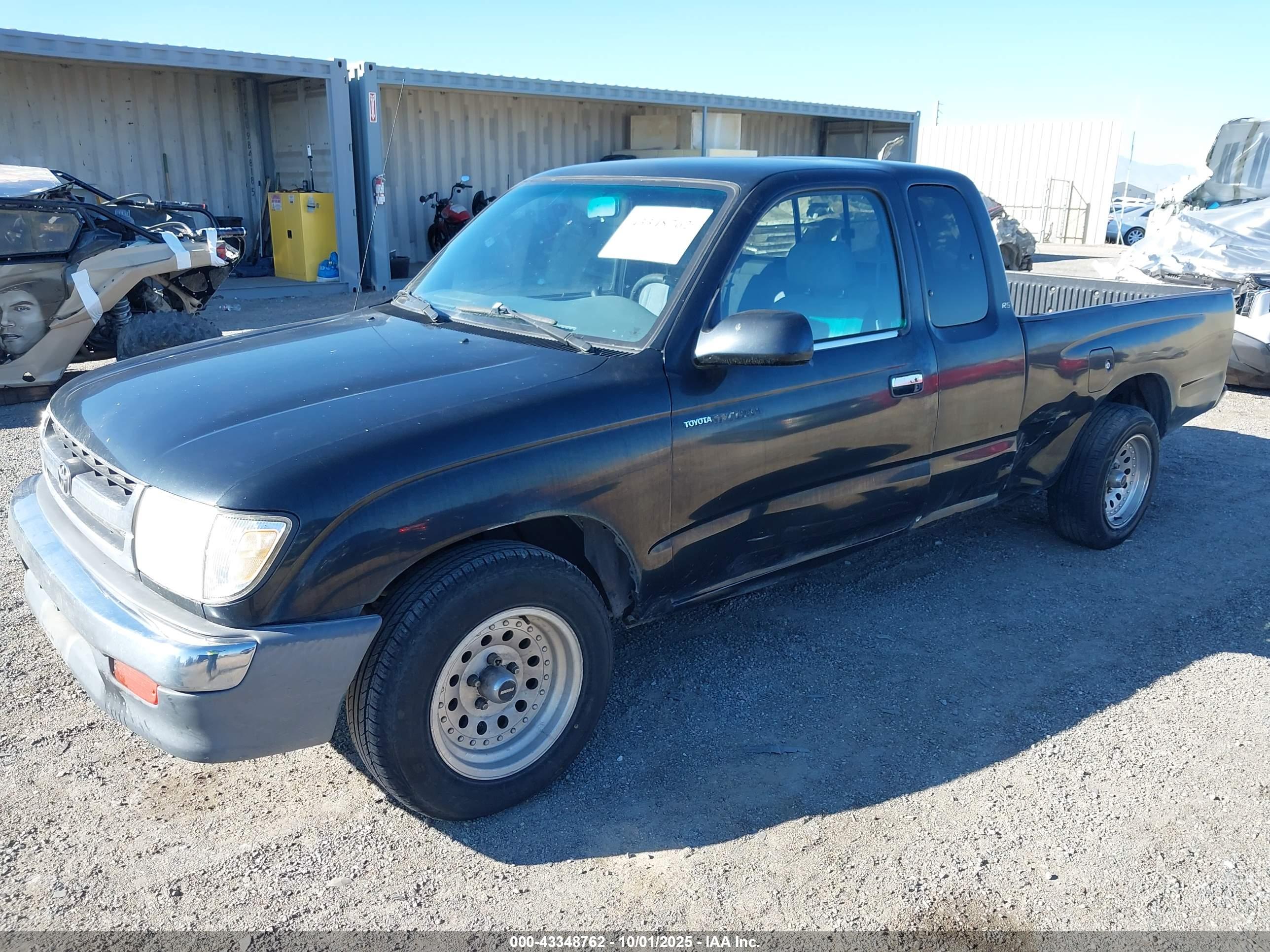 TOYOTA TACOMA image 2