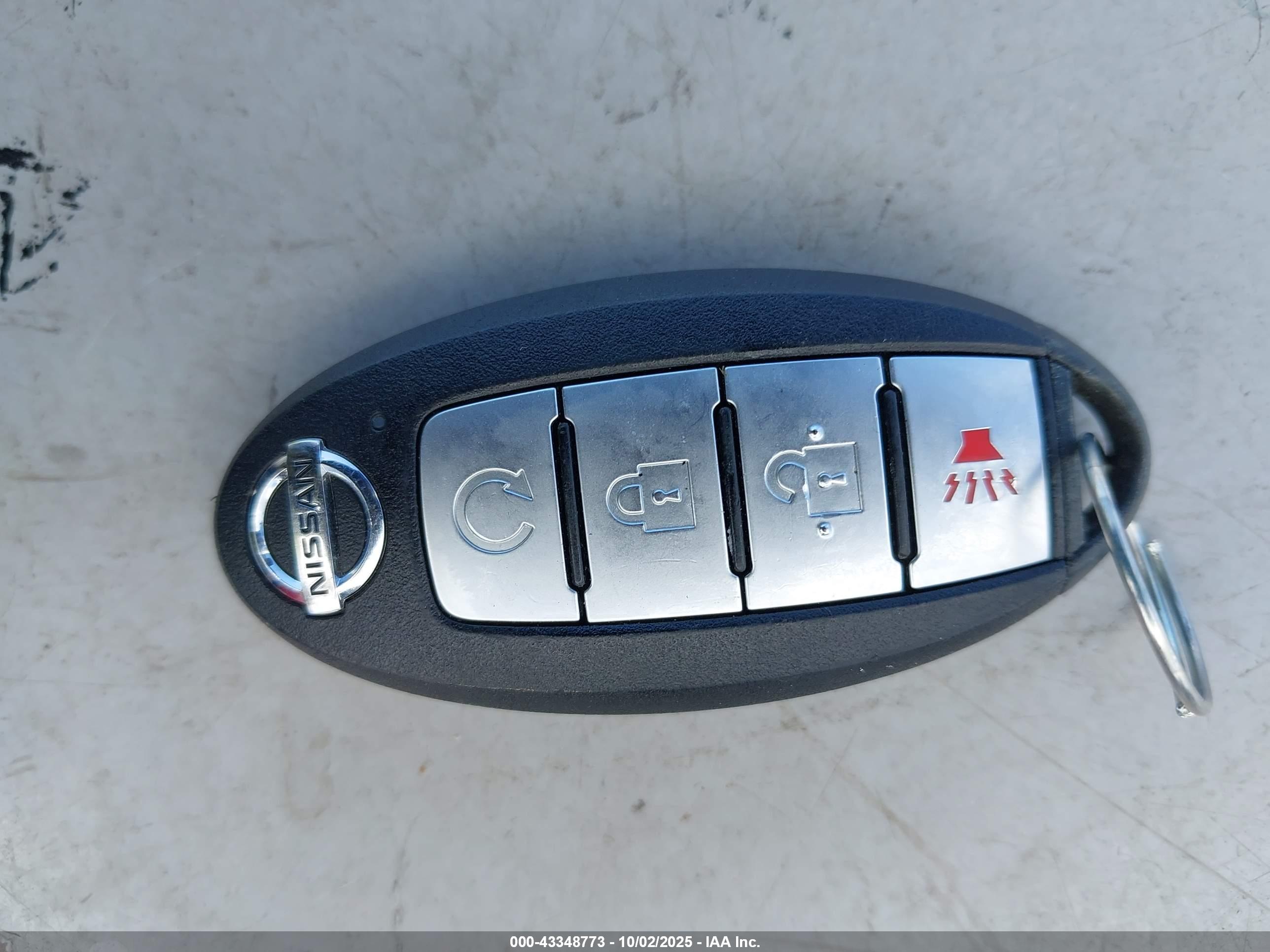 NISSAN ROGUE image 11